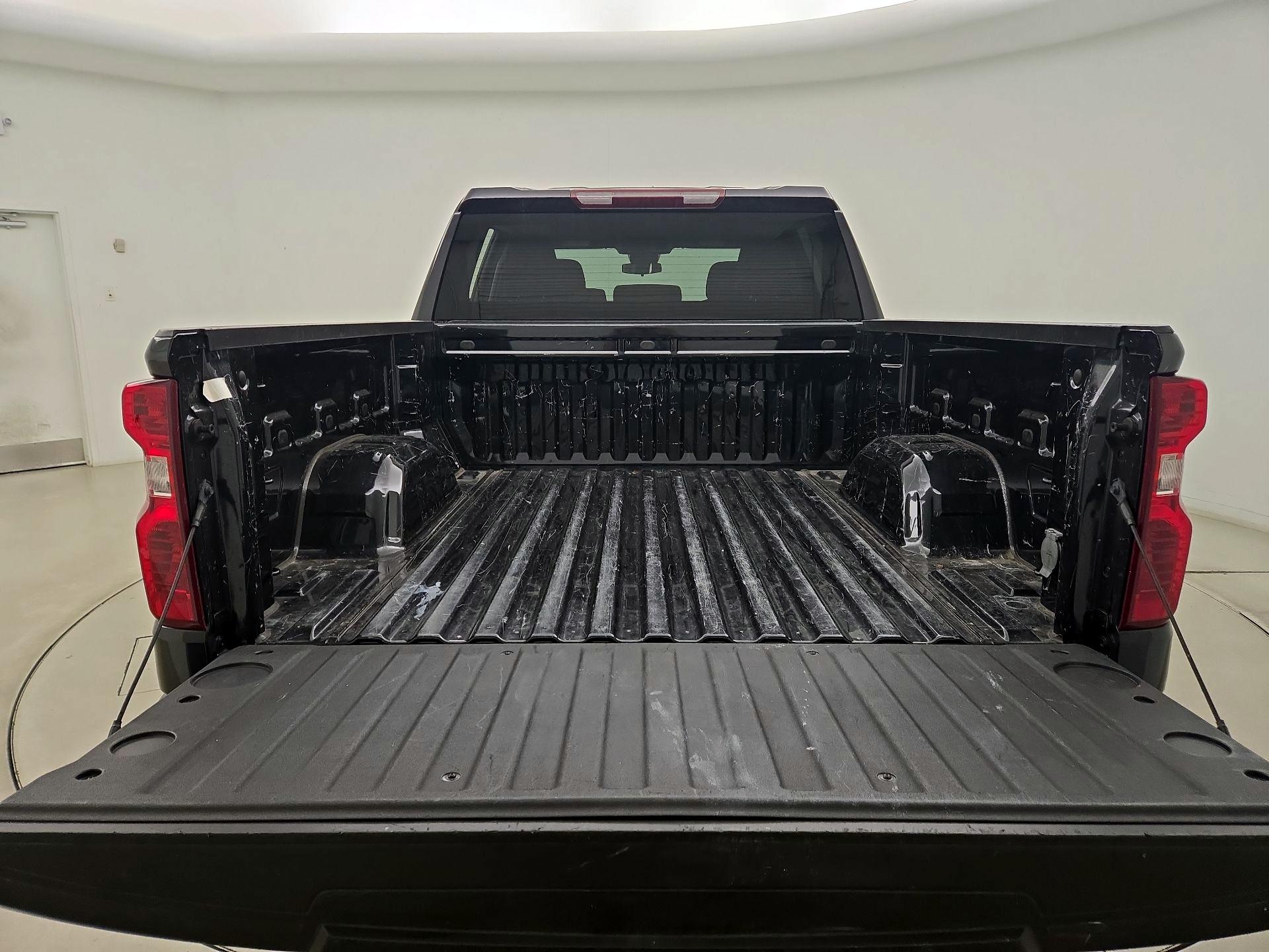 Thumbnail: 2022 Chevrolet Silverado 1500 - 20