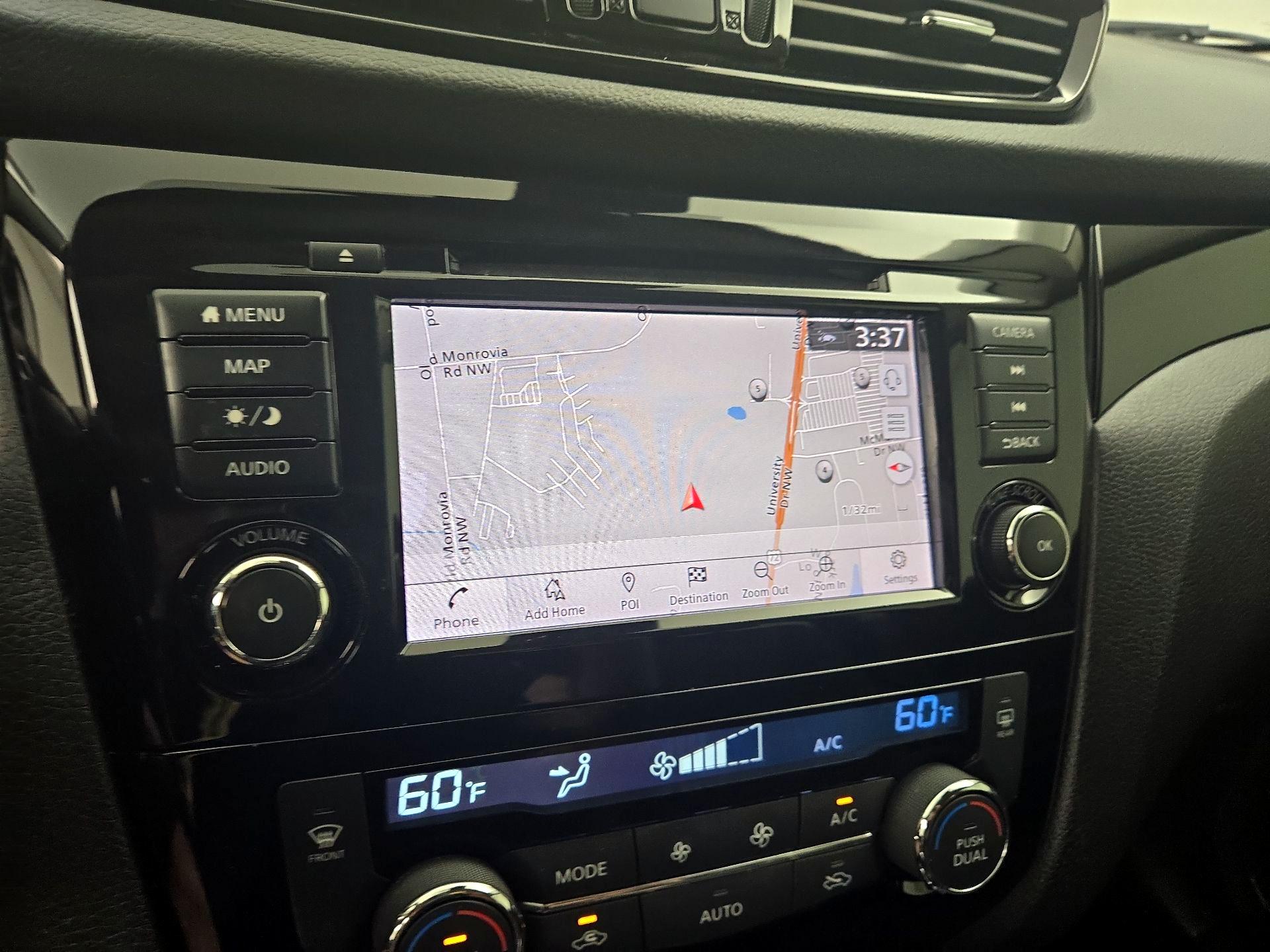 Thumbnail: 2021 Nissan Rogue Sport - 14