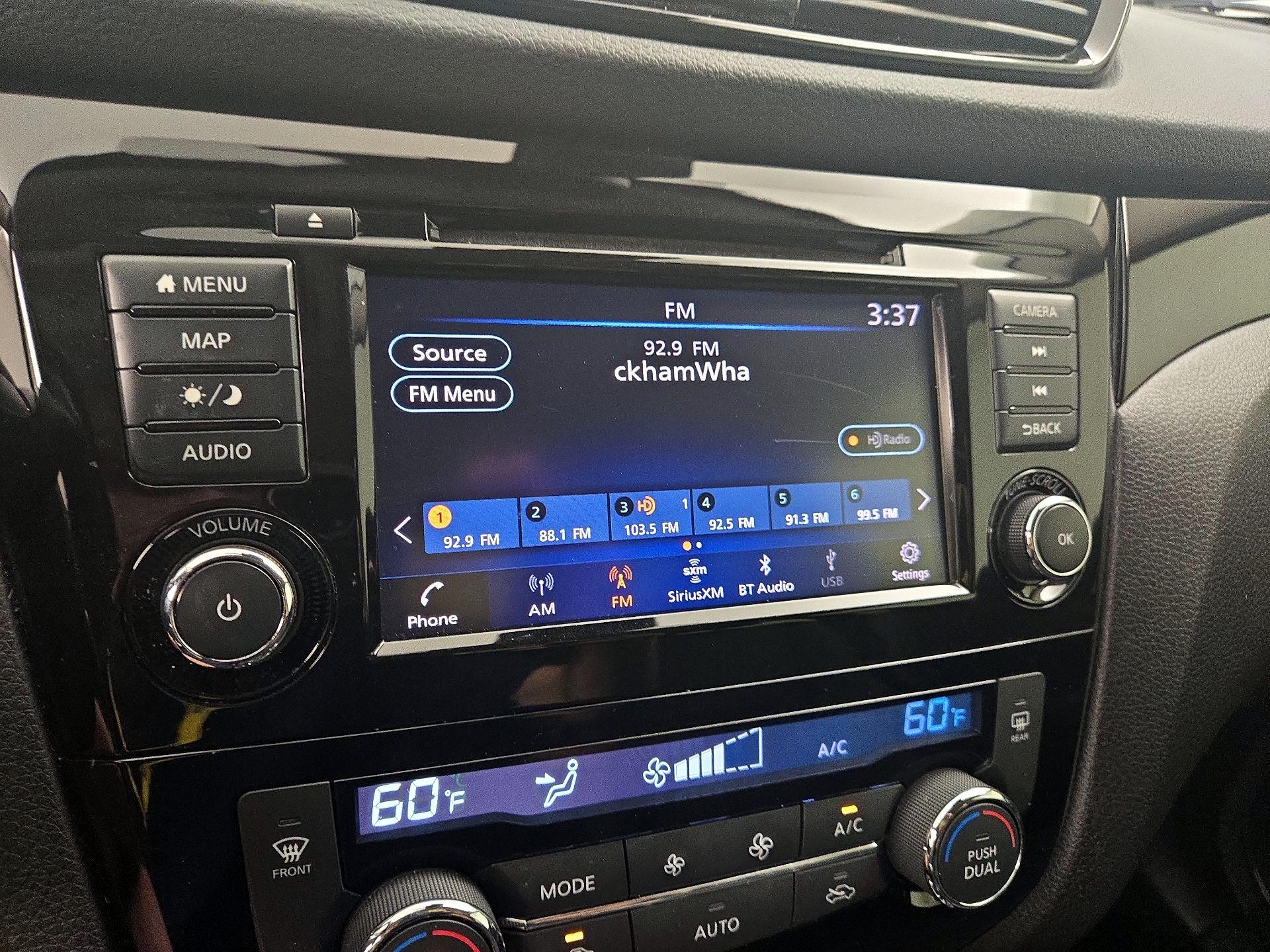 Thumbnail: 2021 Nissan Rogue Sport - 16