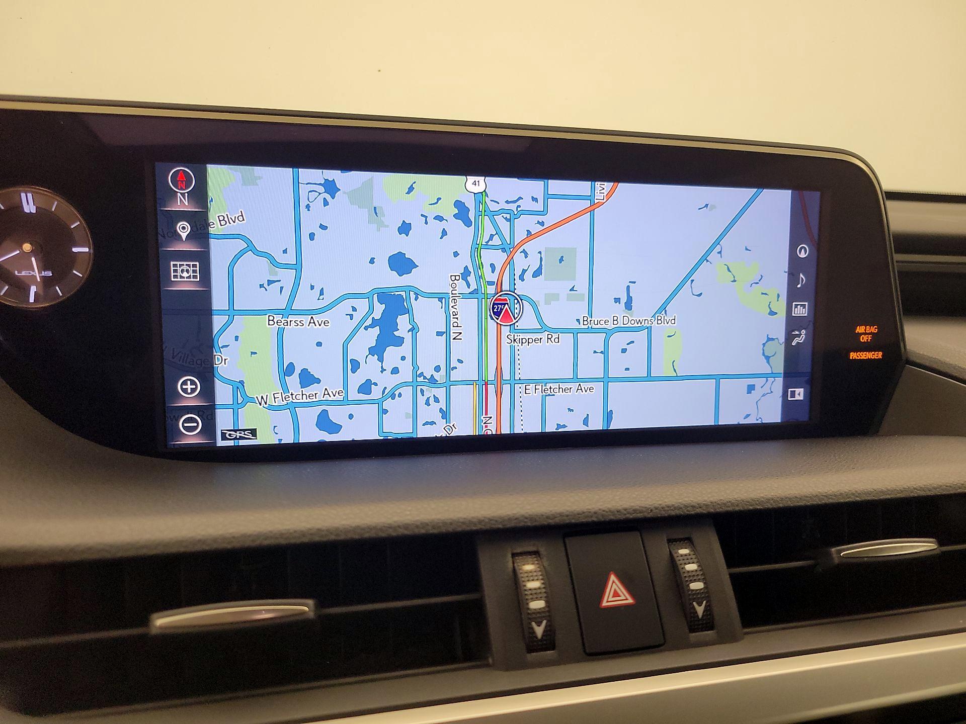 Thumbnail: 2019 Lexus ES - 14