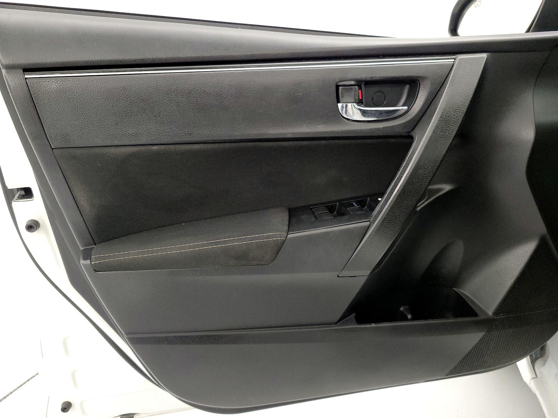 Thumbnail: 2019 Toyota Corolla - 12