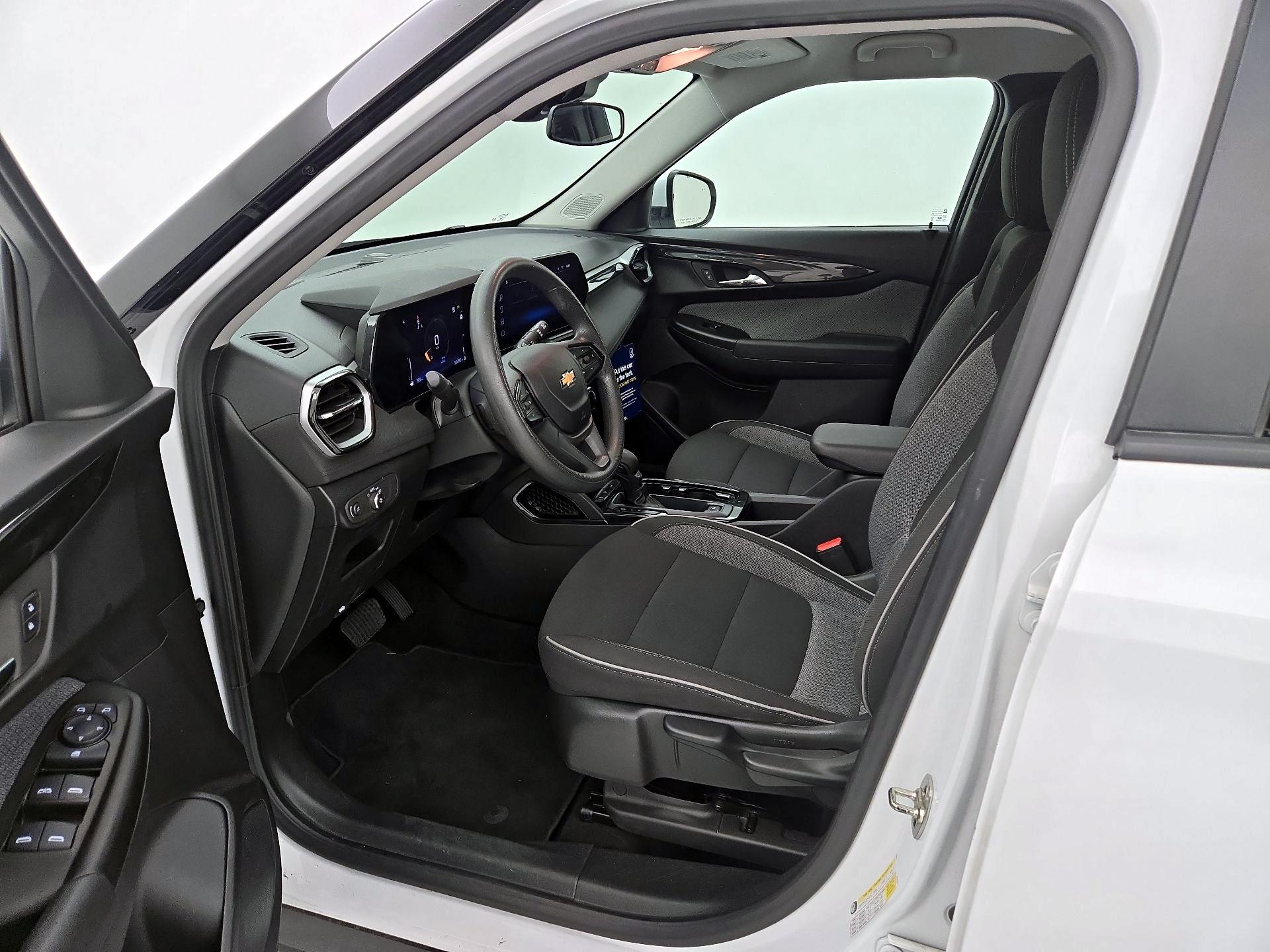 Thumbnail: 2024 Chevrolet TrailBlazer - 11