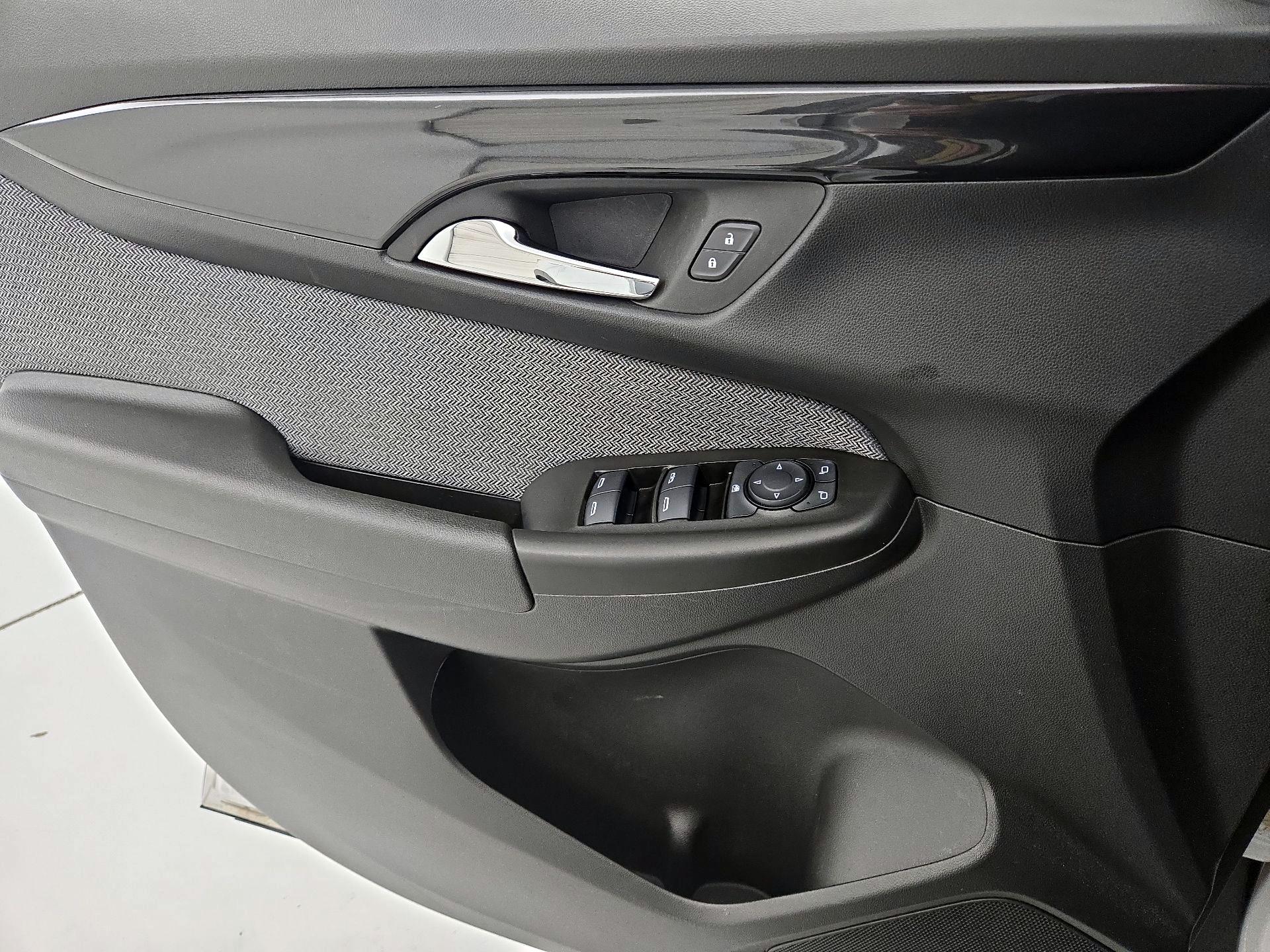 Thumbnail: 2024 Chevrolet TrailBlazer - 12