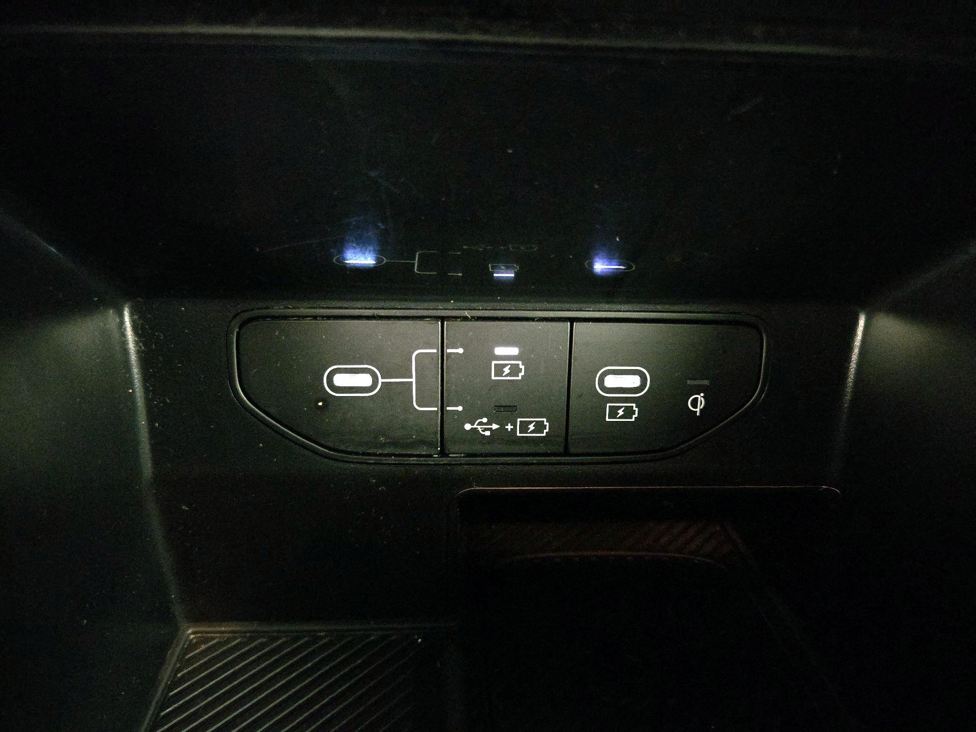 Thumbnail: 2024 Kia Sorento - 19