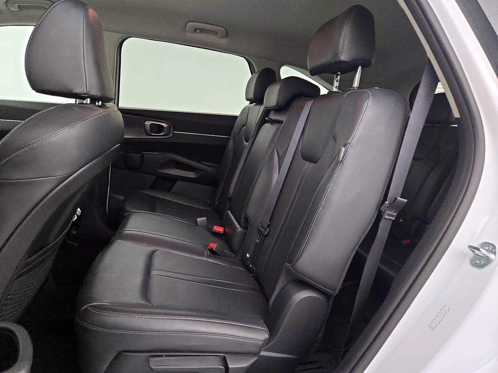 Thumbnail: 2024 Kia Sorento - 20