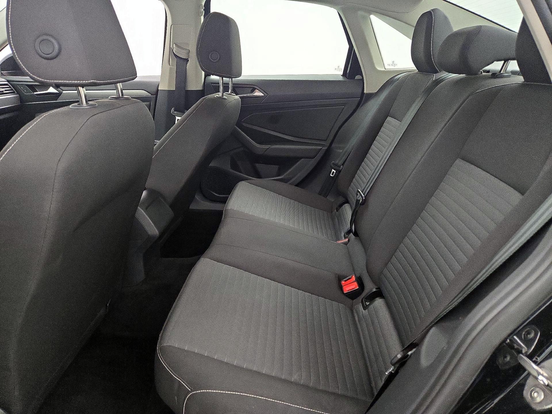 Thumbnail: 2024 Volkswagen Jetta - 19