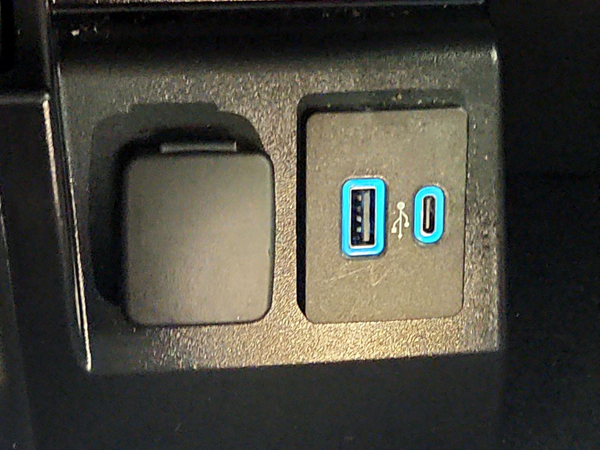 Thumbnail: 2023 Ford Explorer - 19