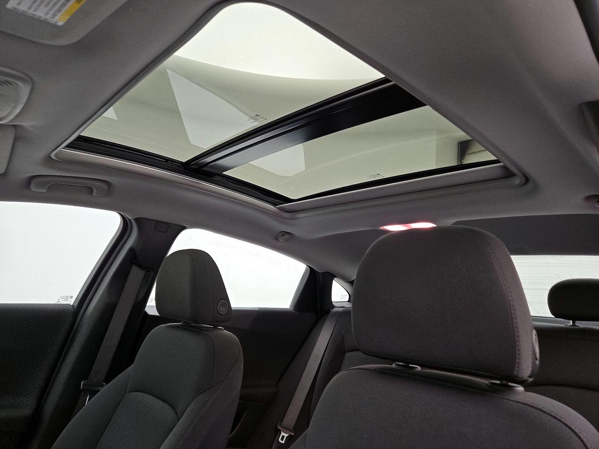 Thumbnail: 2024 Chevrolet Malibu - 19