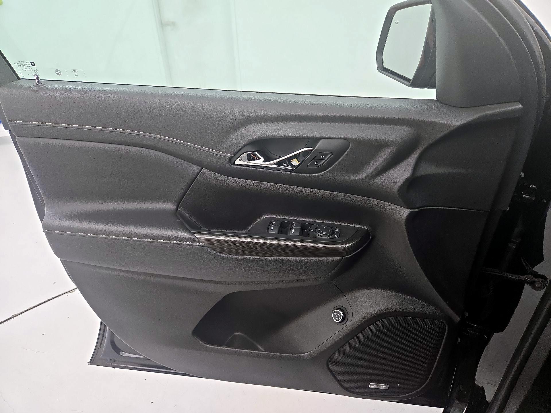 Thumbnail: 2023 GMC Acadia - 12