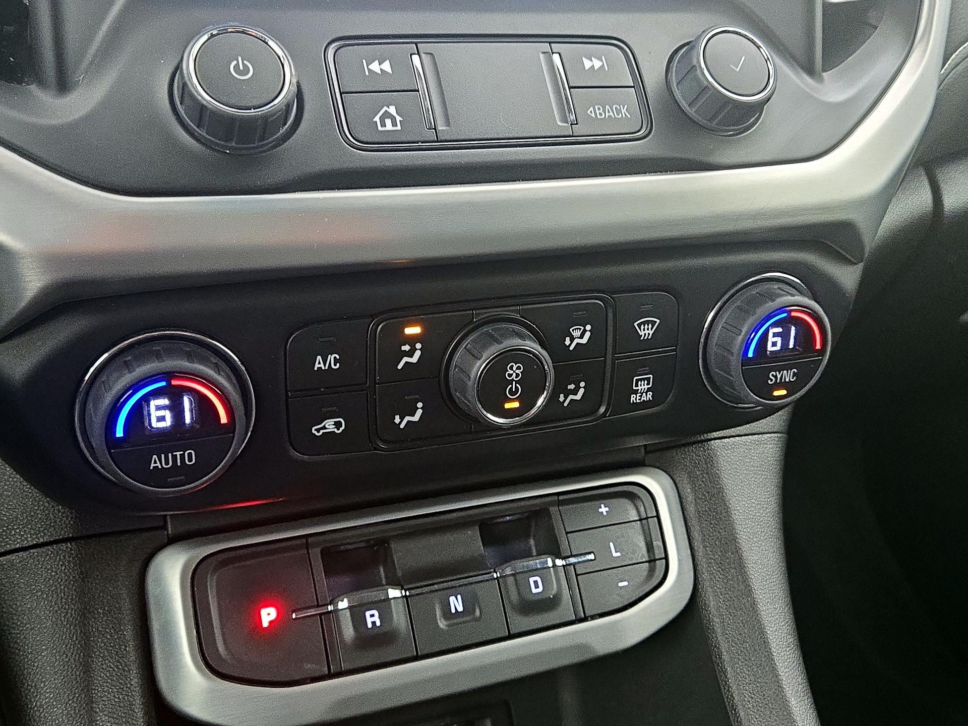 Thumbnail: 2023 GMC Acadia - 17