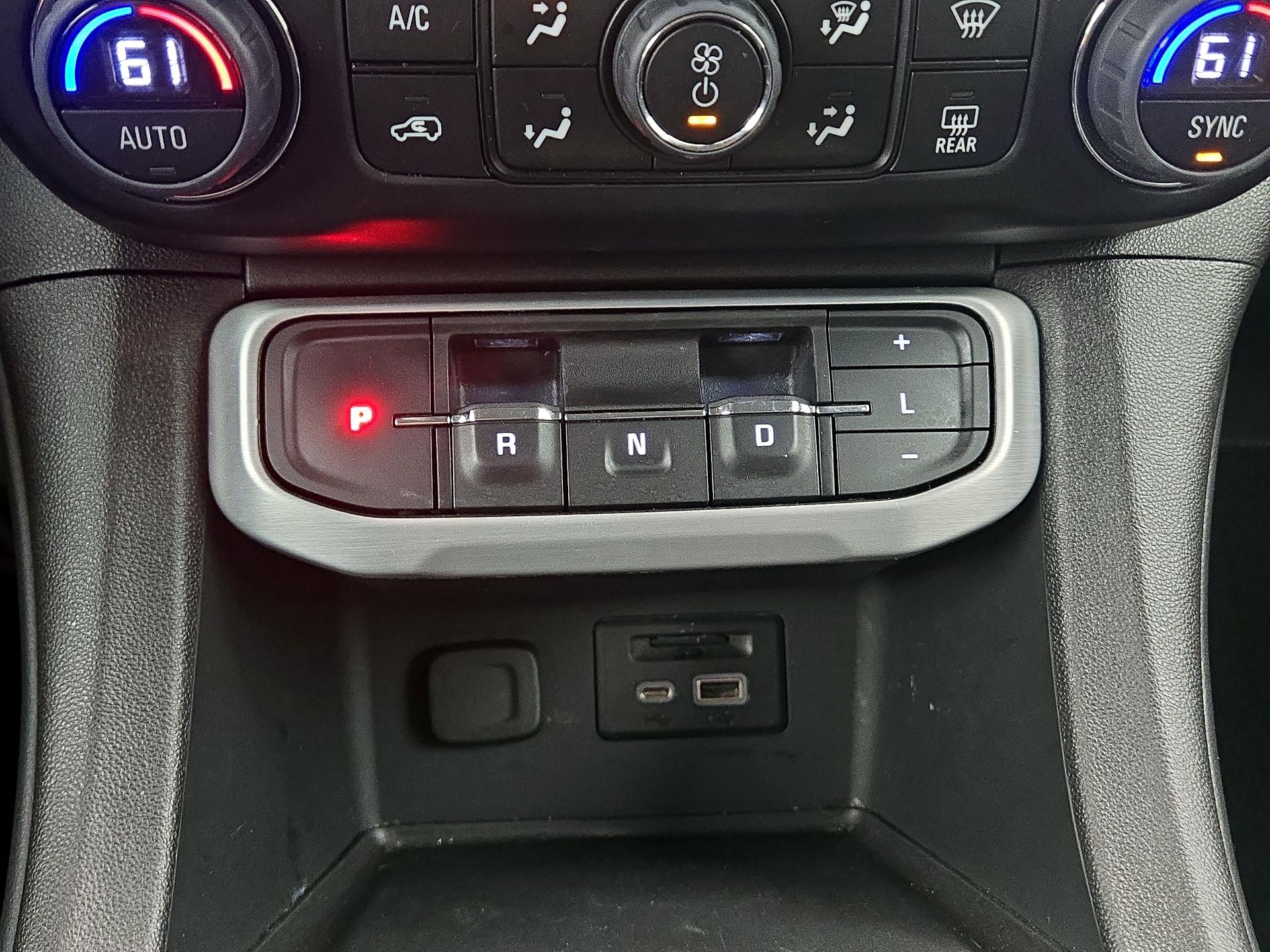 Thumbnail: 2023 GMC Acadia - 18