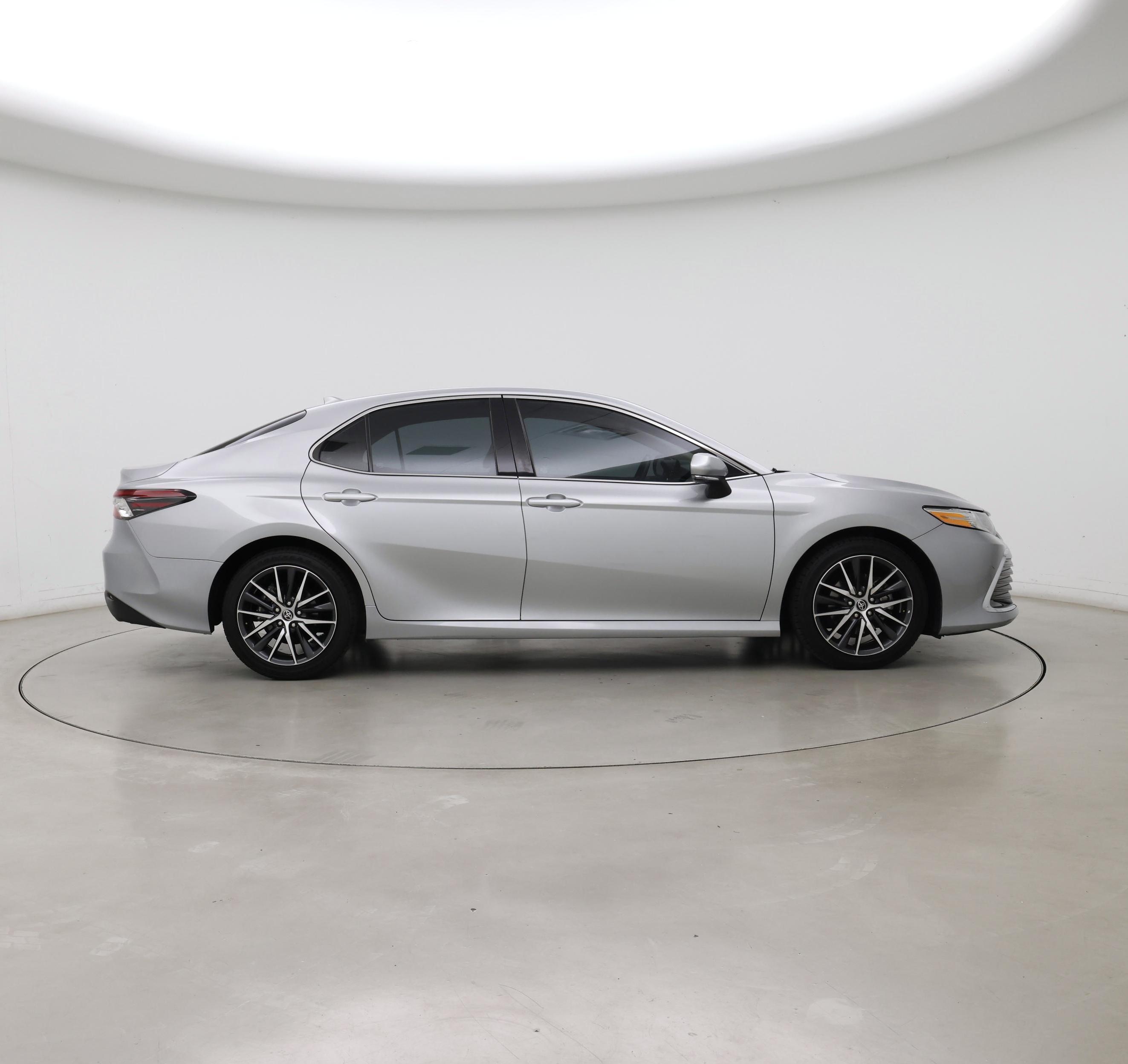 Thumbnail: 2021 Toyota Camry - 7
