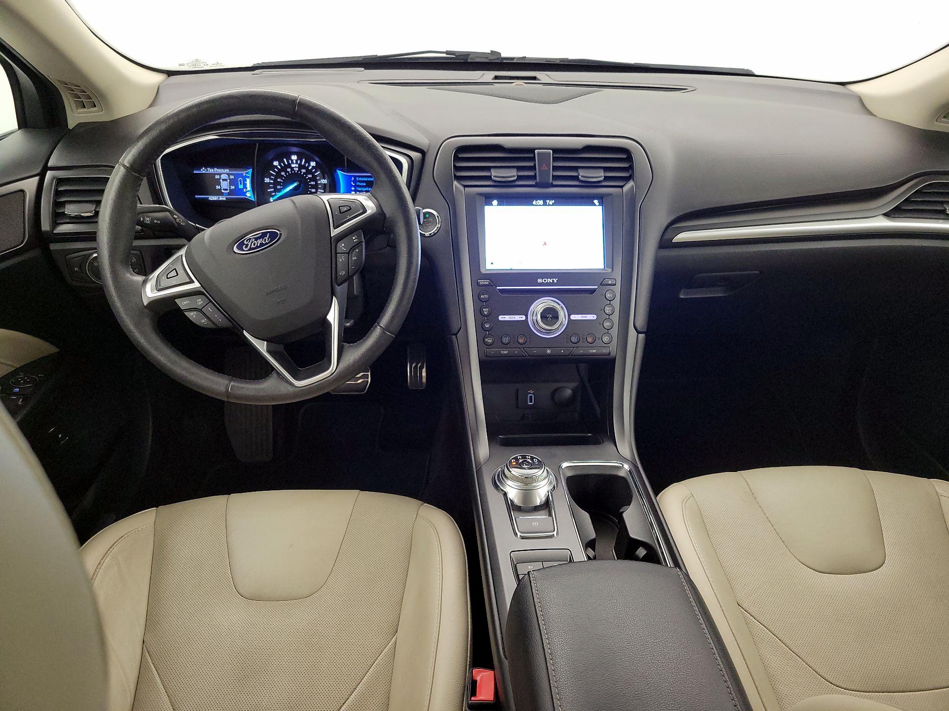 Thumbnail: 2017 Ford Fusion - 9