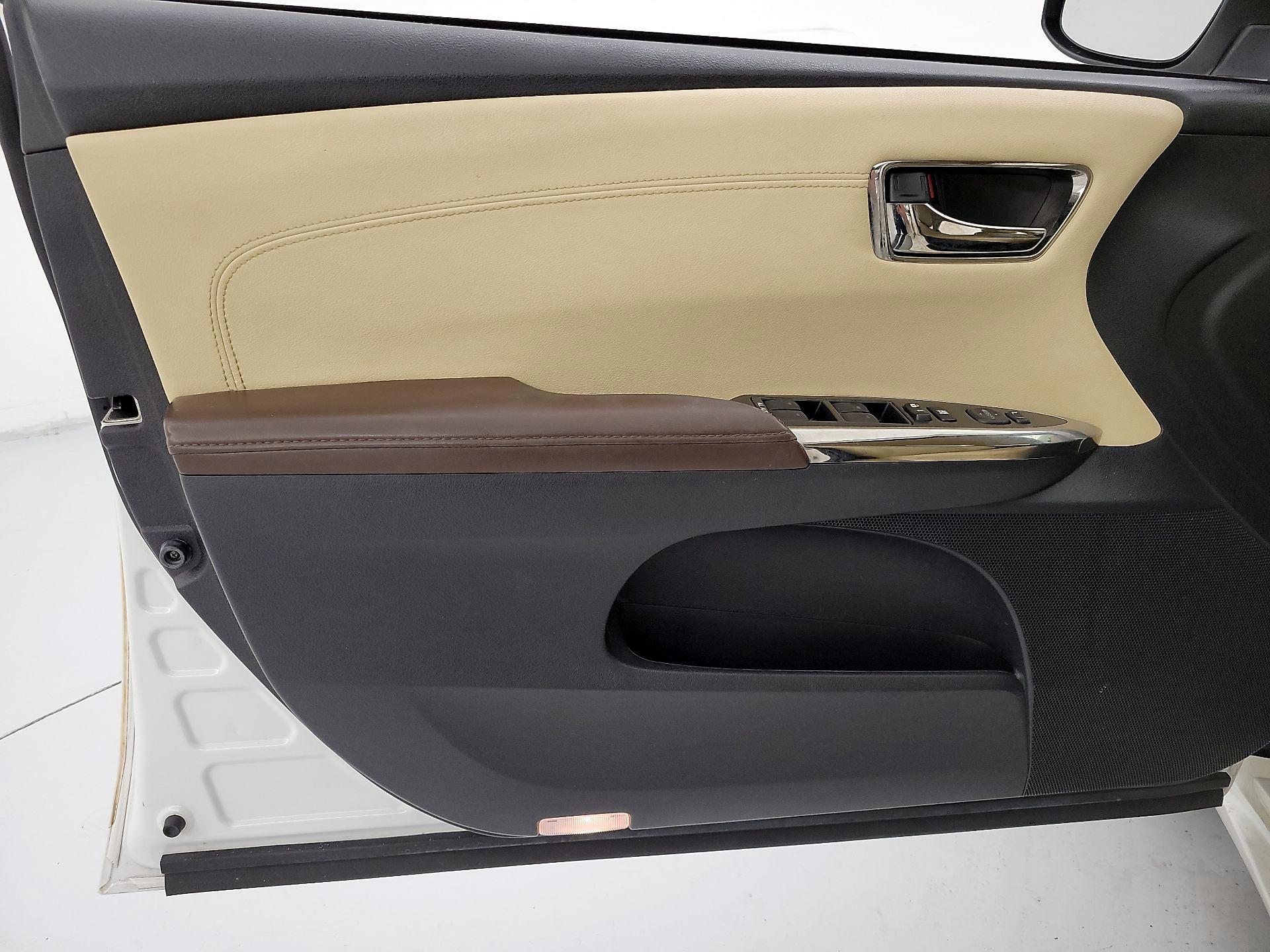 Thumbnail: 2015 Toyota Avalon - 12