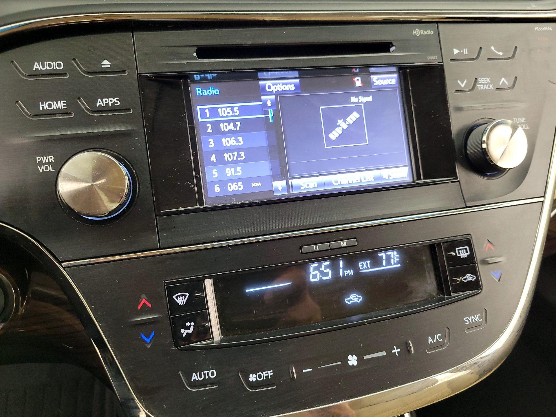 Thumbnail: 2015 Toyota Avalon - 15