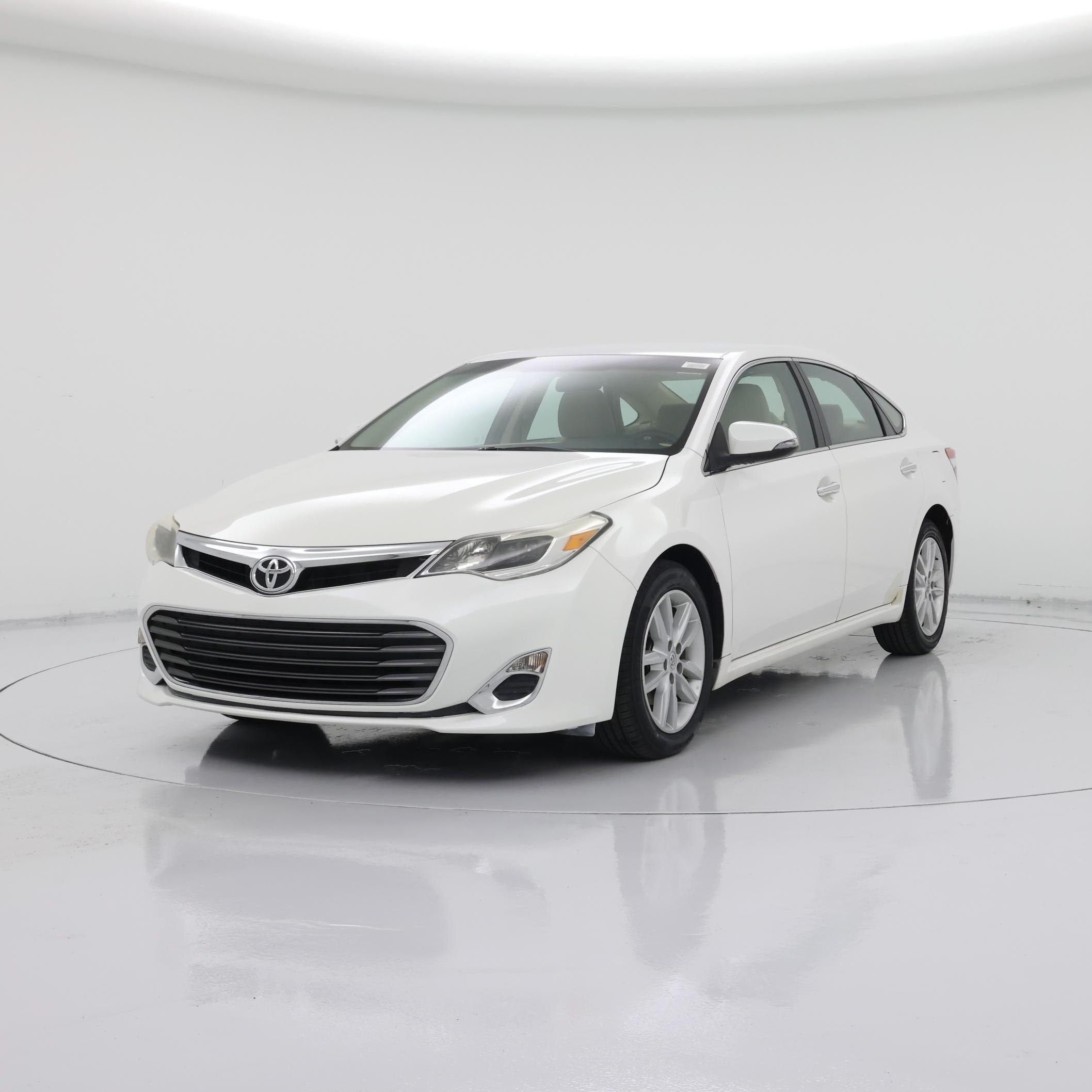 Thumbnail: 2015 Toyota Avalon - 4