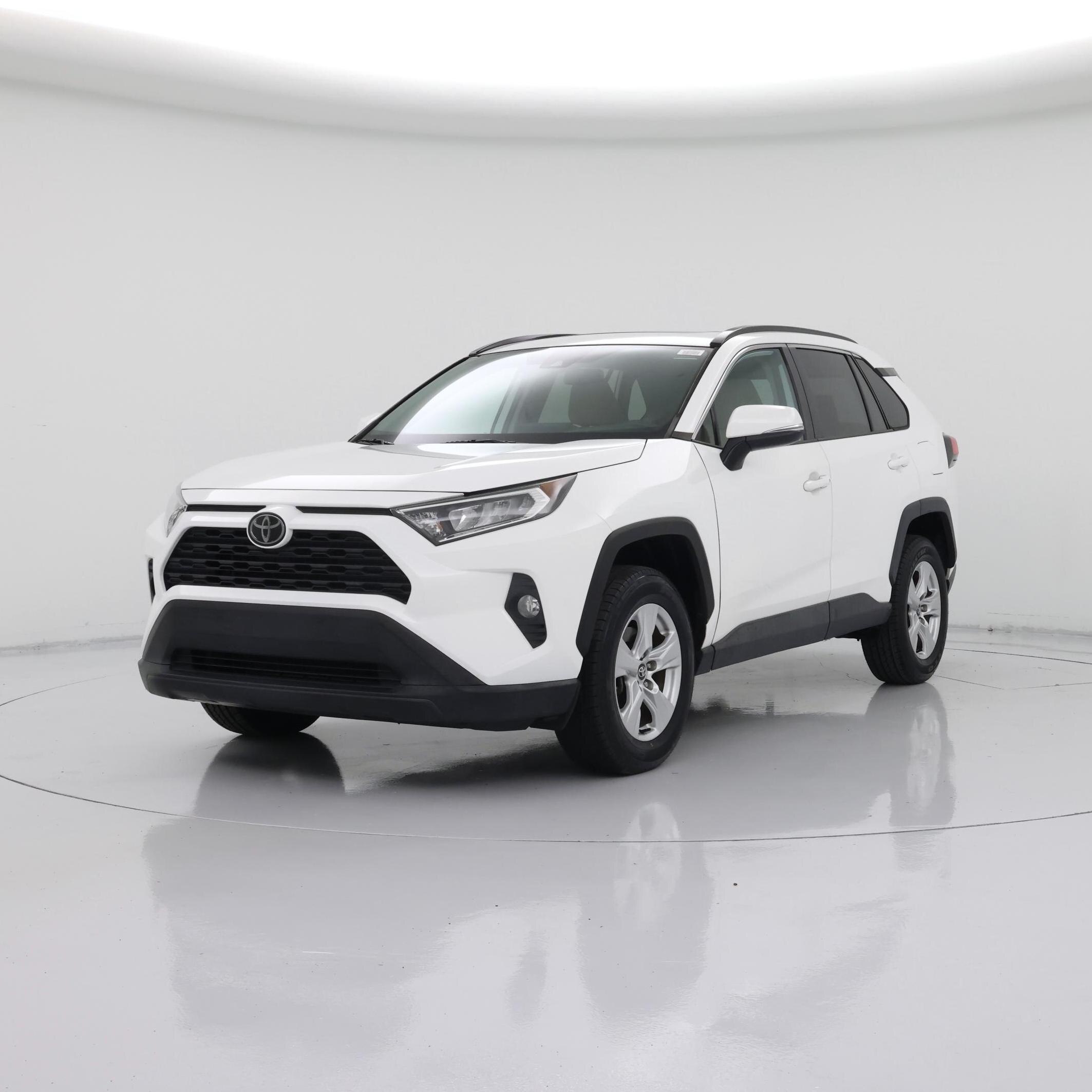 Thumbnail: 2020 Toyota RAV4 - 4
