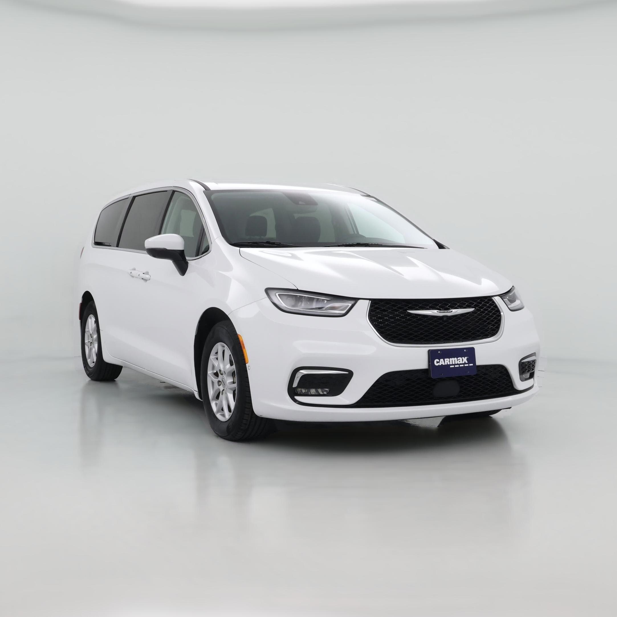 Thumbnail: 2023 Chrysler Pacifica - 1