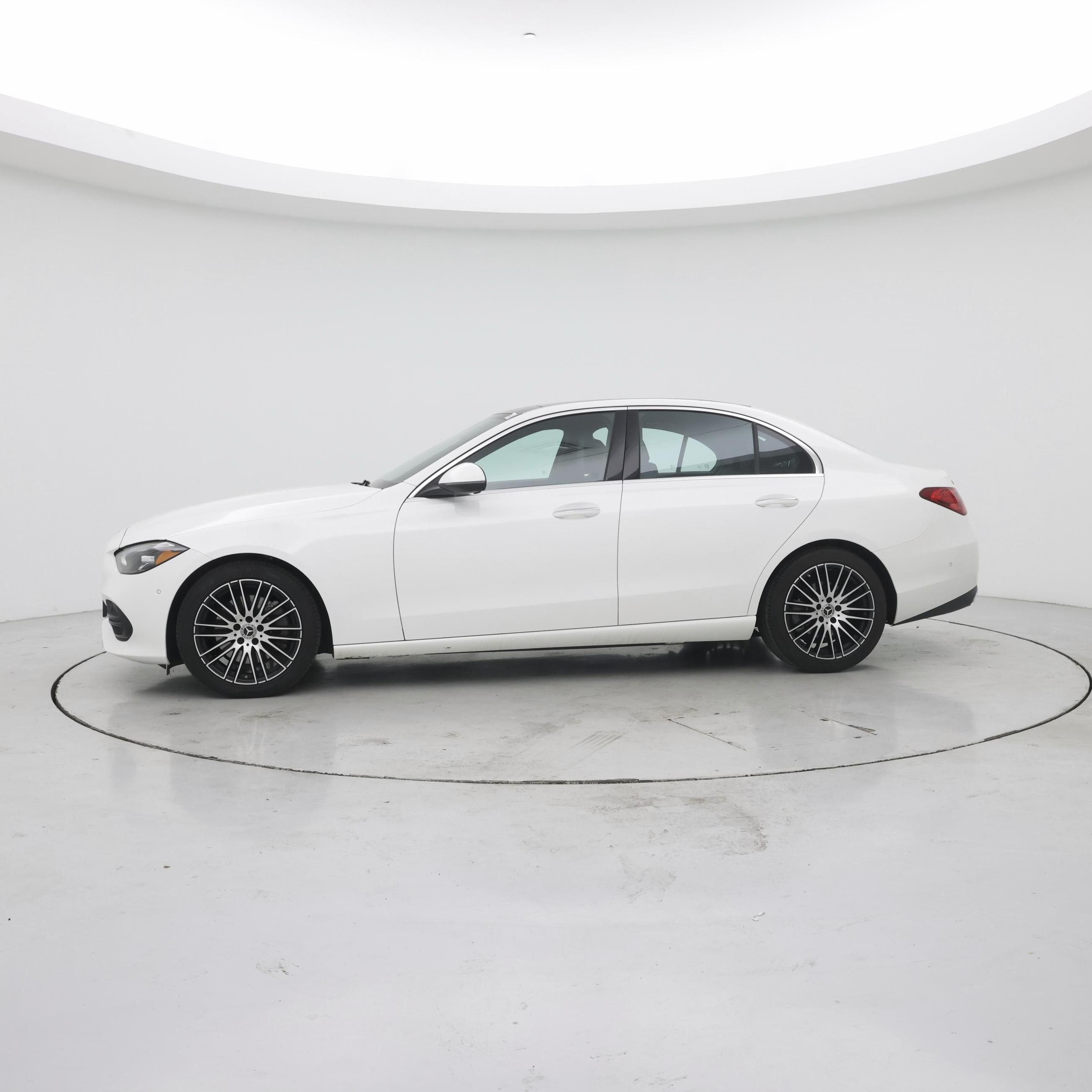 Thumbnail: 2024 Mercedes-Benz C-Class - 3