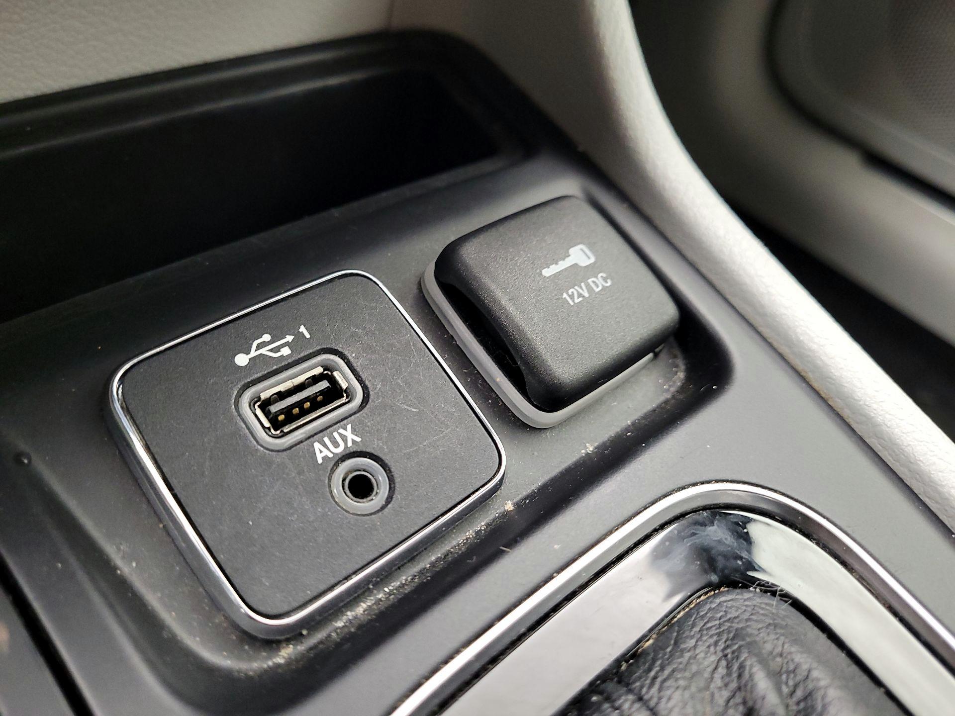 Thumbnail: 2020 Jeep Cherokee - 18