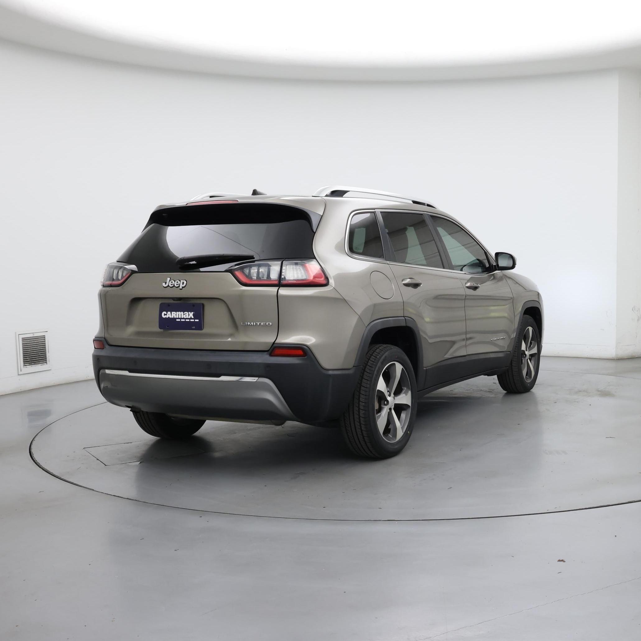 Thumbnail: 2020 Jeep Cherokee - 8