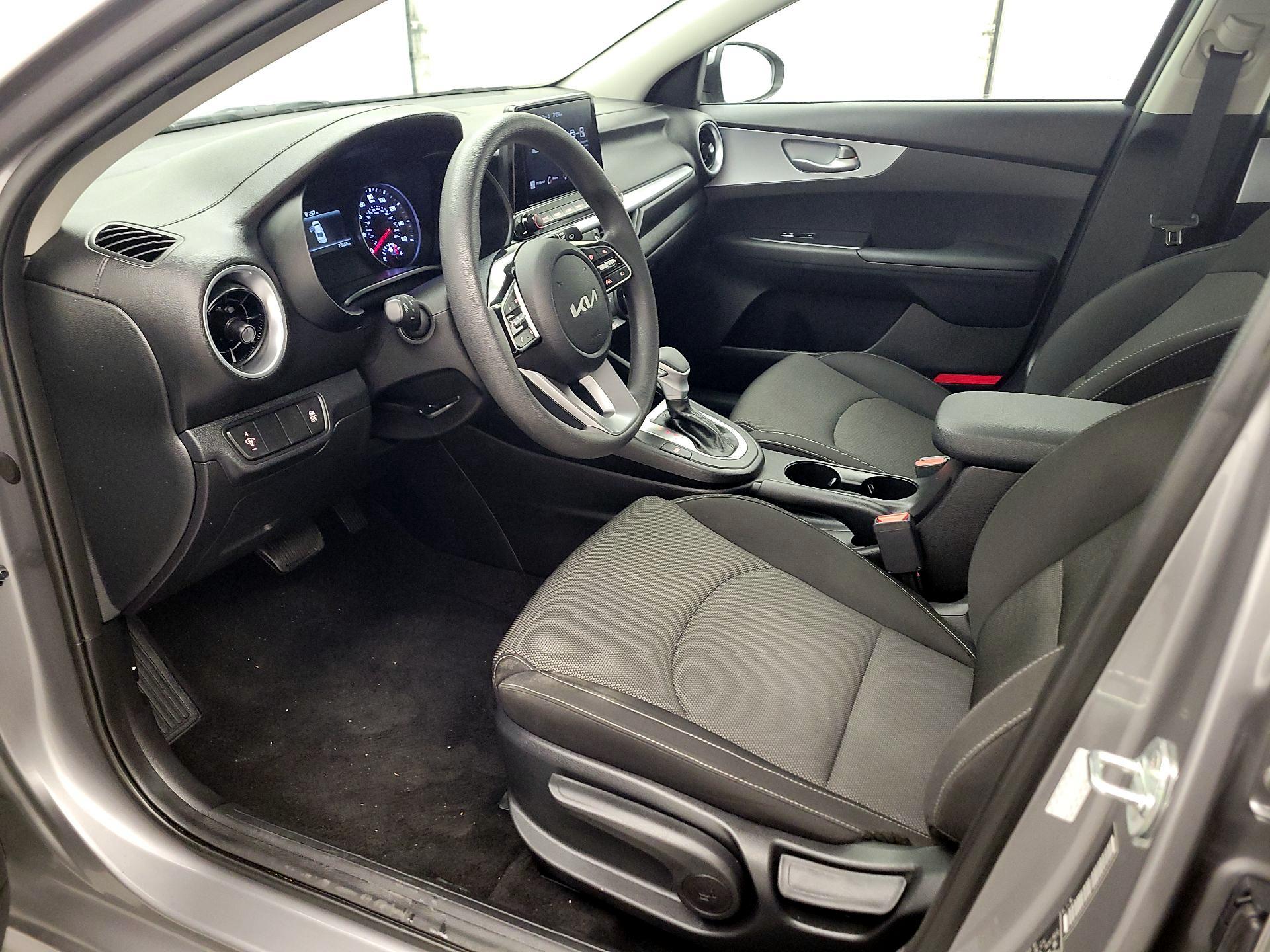 Thumbnail: 2023 Kia Forte - 11