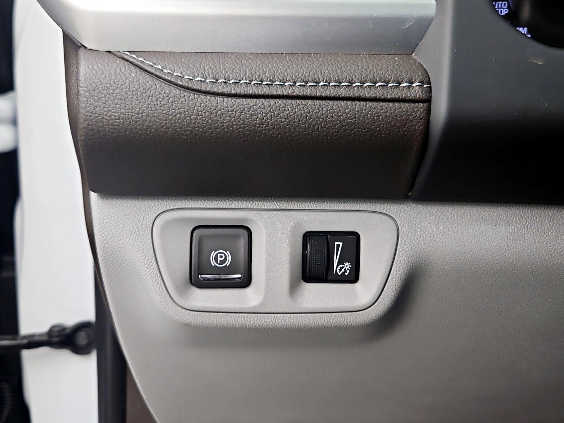 Thumbnail: 2023 GMC Acadia - 13