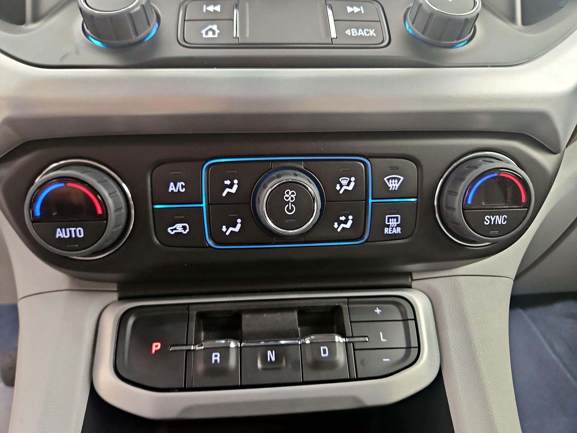 Thumbnail: 2023 GMC Acadia - 17