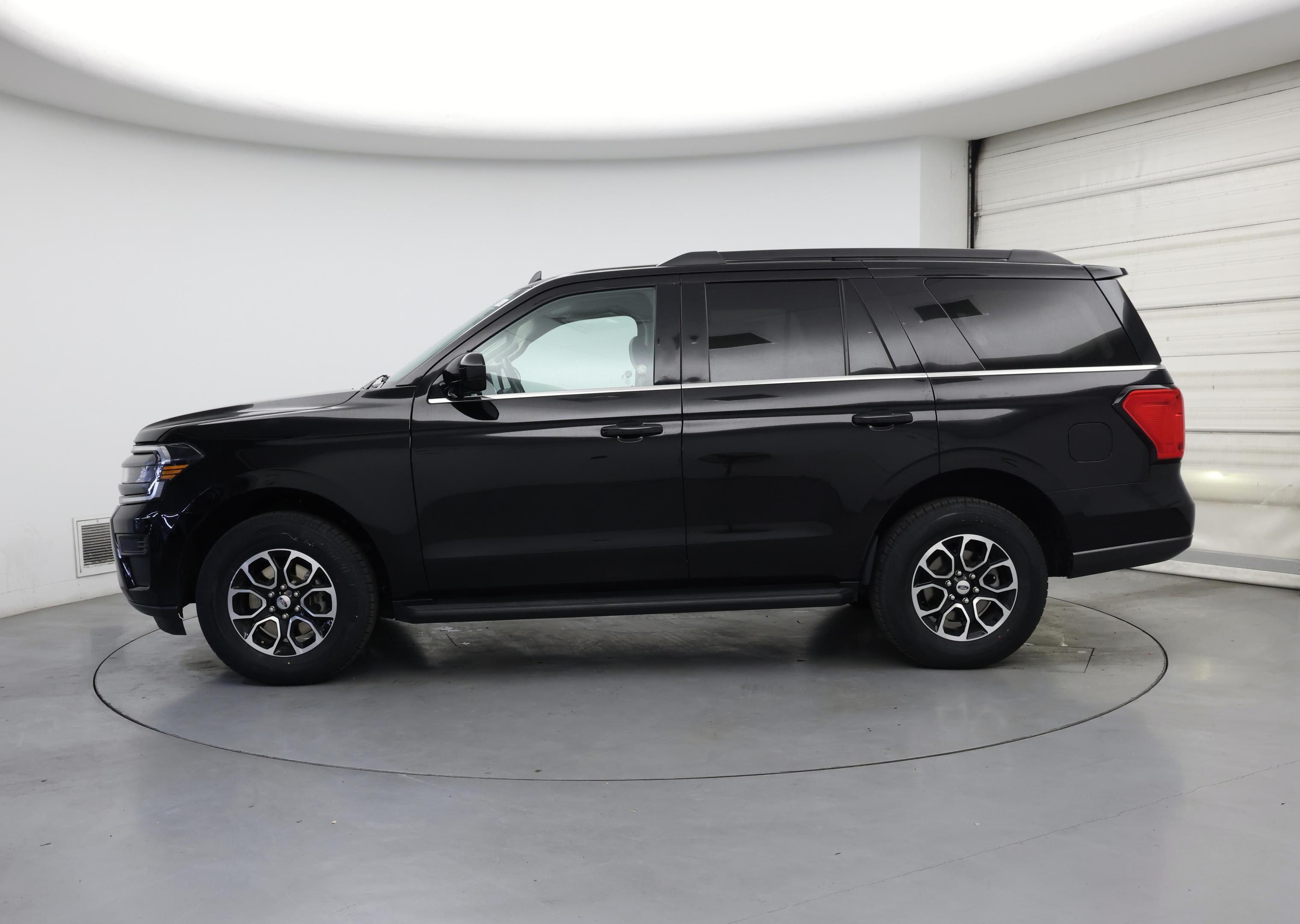 Thumbnail: 2024 Ford Expedition - 3