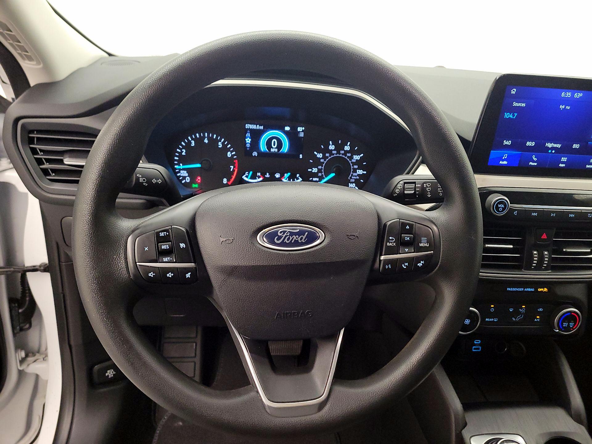 Thumbnail: 2022 Ford Escape - 10