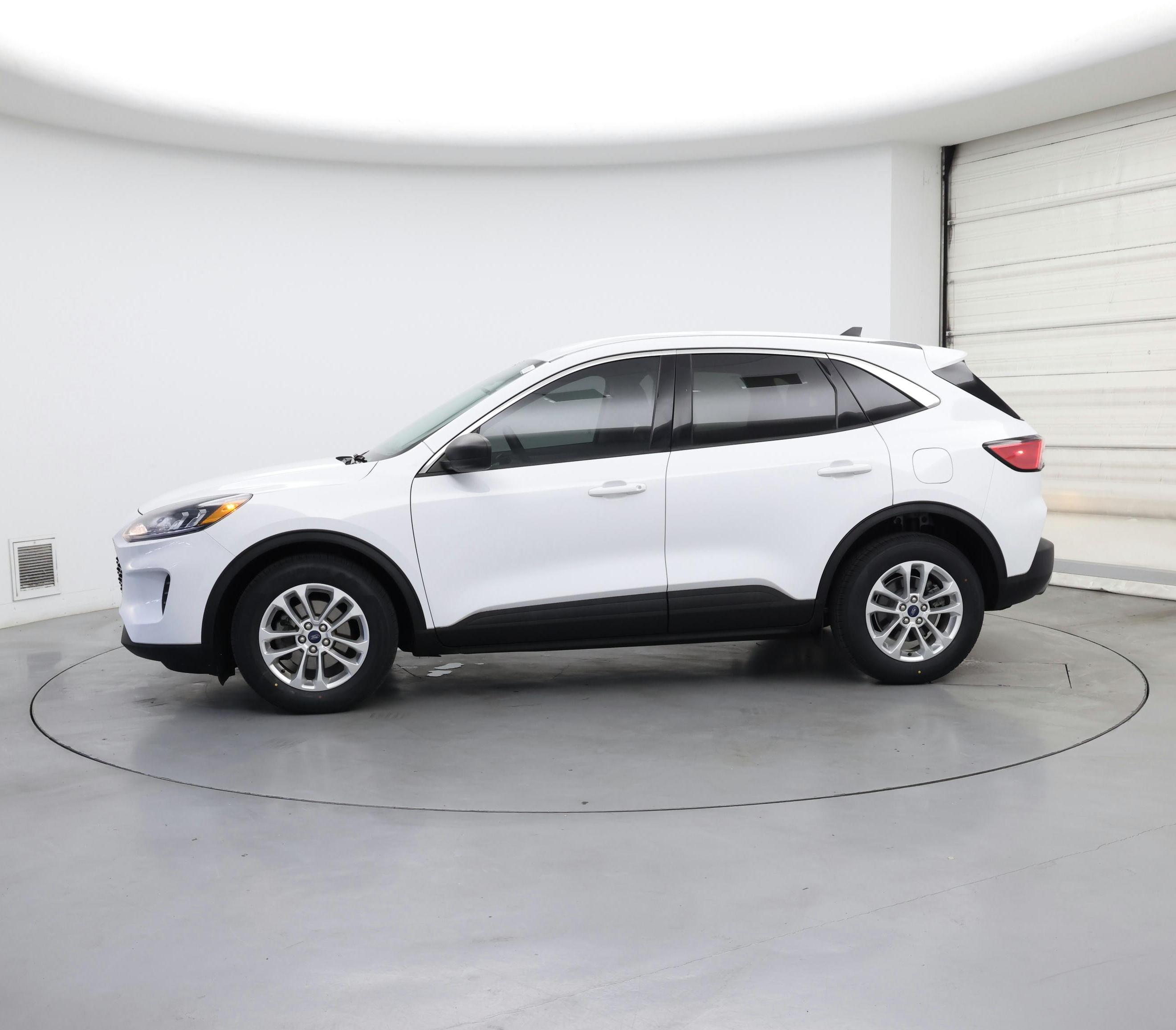 Thumbnail: 2022 Ford Escape - 3