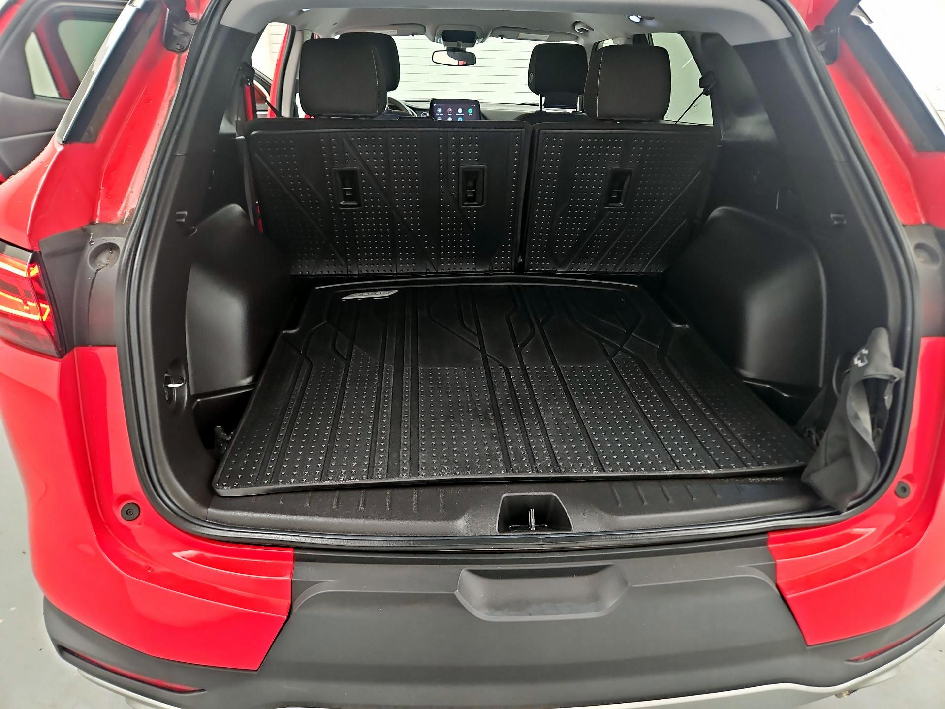 Thumbnail: 2023 Chevrolet Blazer - 19