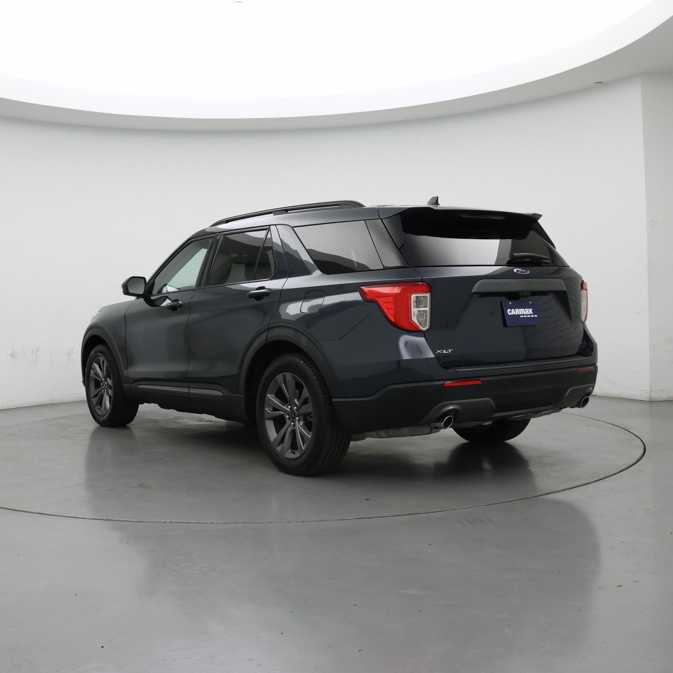 Thumbnail: 2022 Ford Explorer - 2