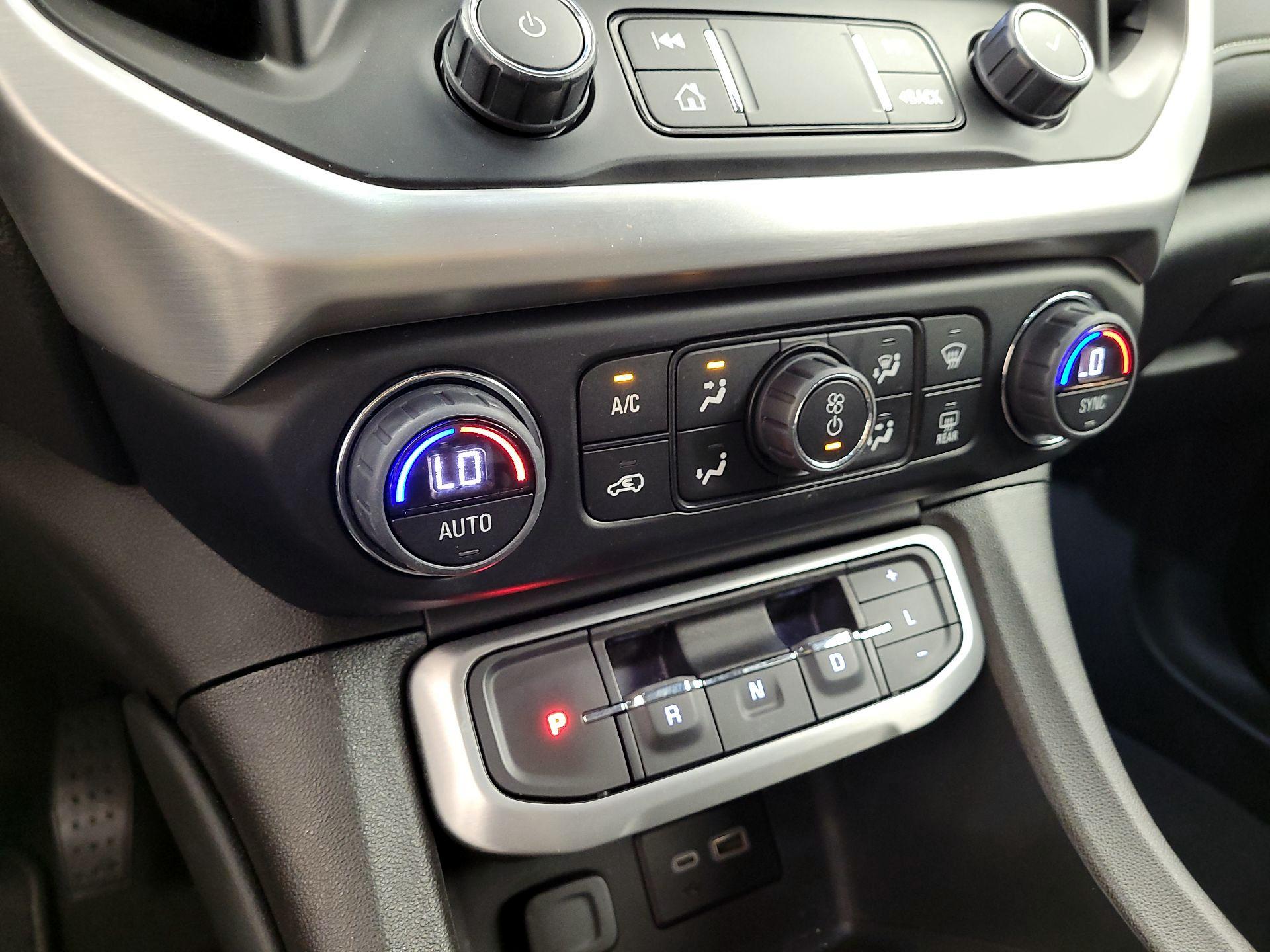Thumbnail: 2023 GMC Acadia - 16
