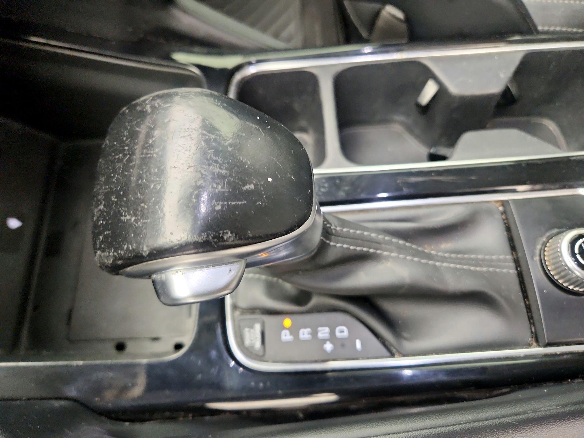 Thumbnail: 2022 Kia Telluride - 18