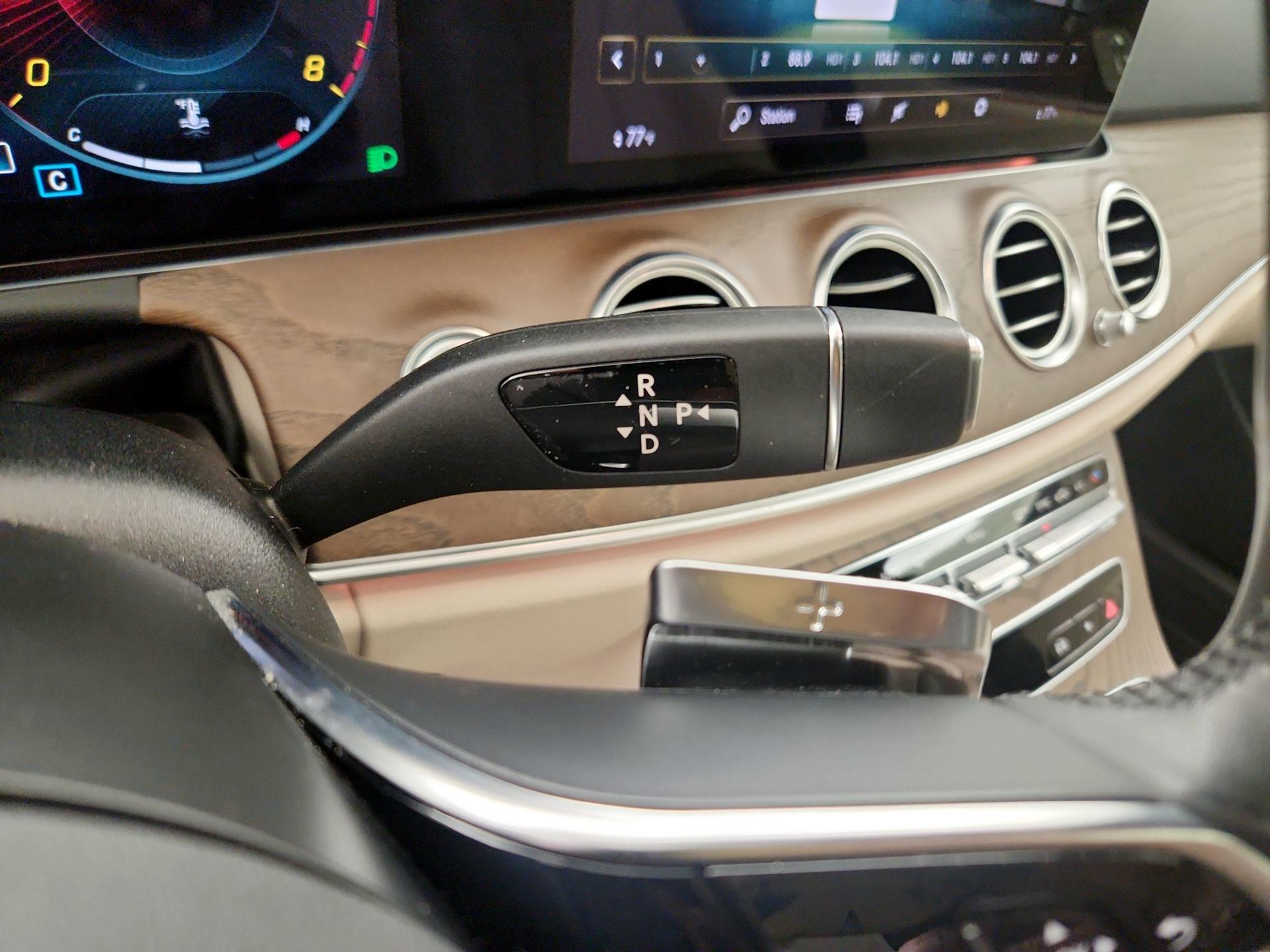 Thumbnail: 2022 Mercedes-Benz E-Class - 18