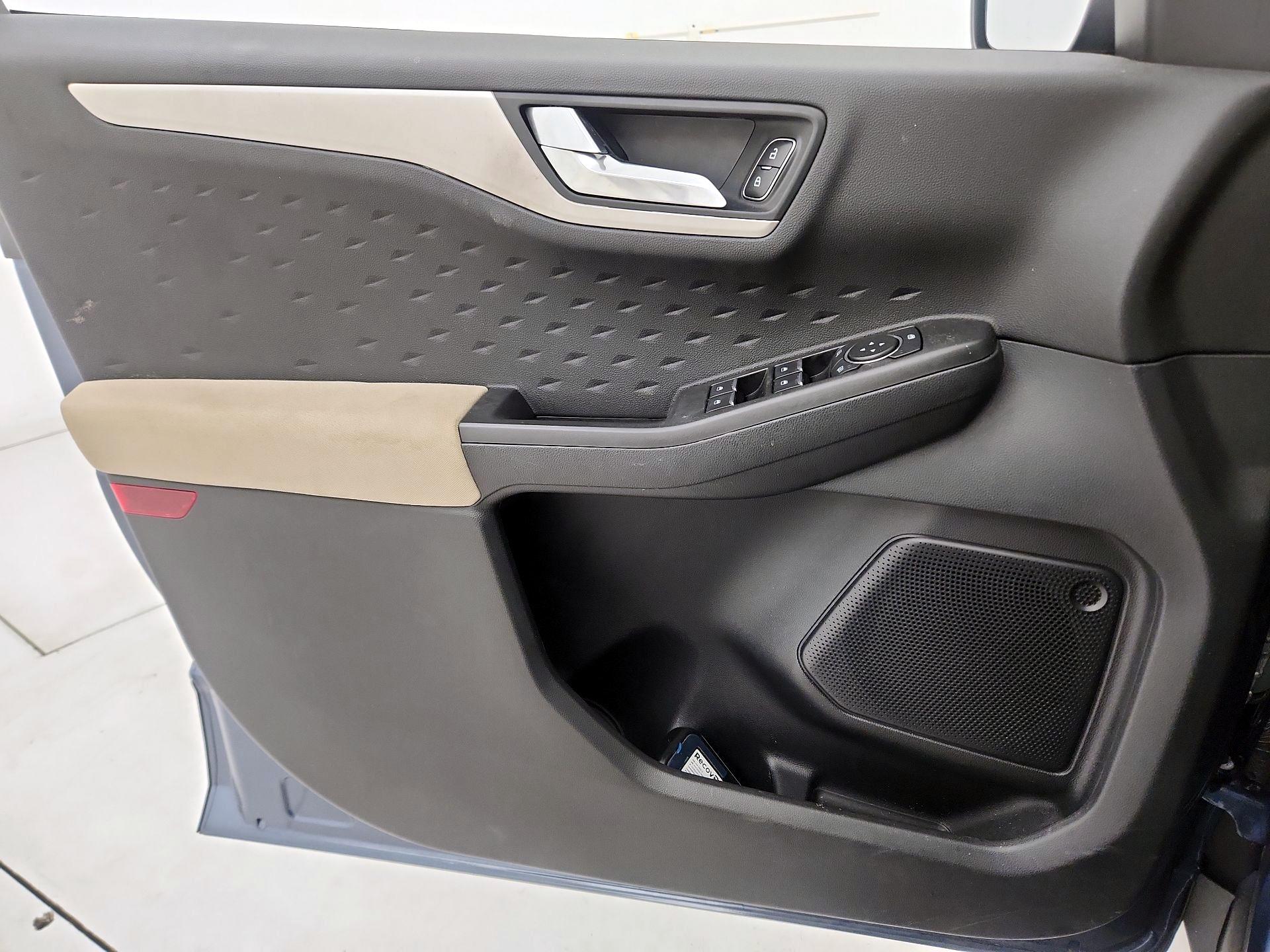 Thumbnail: 2020 Ford Escape - 12