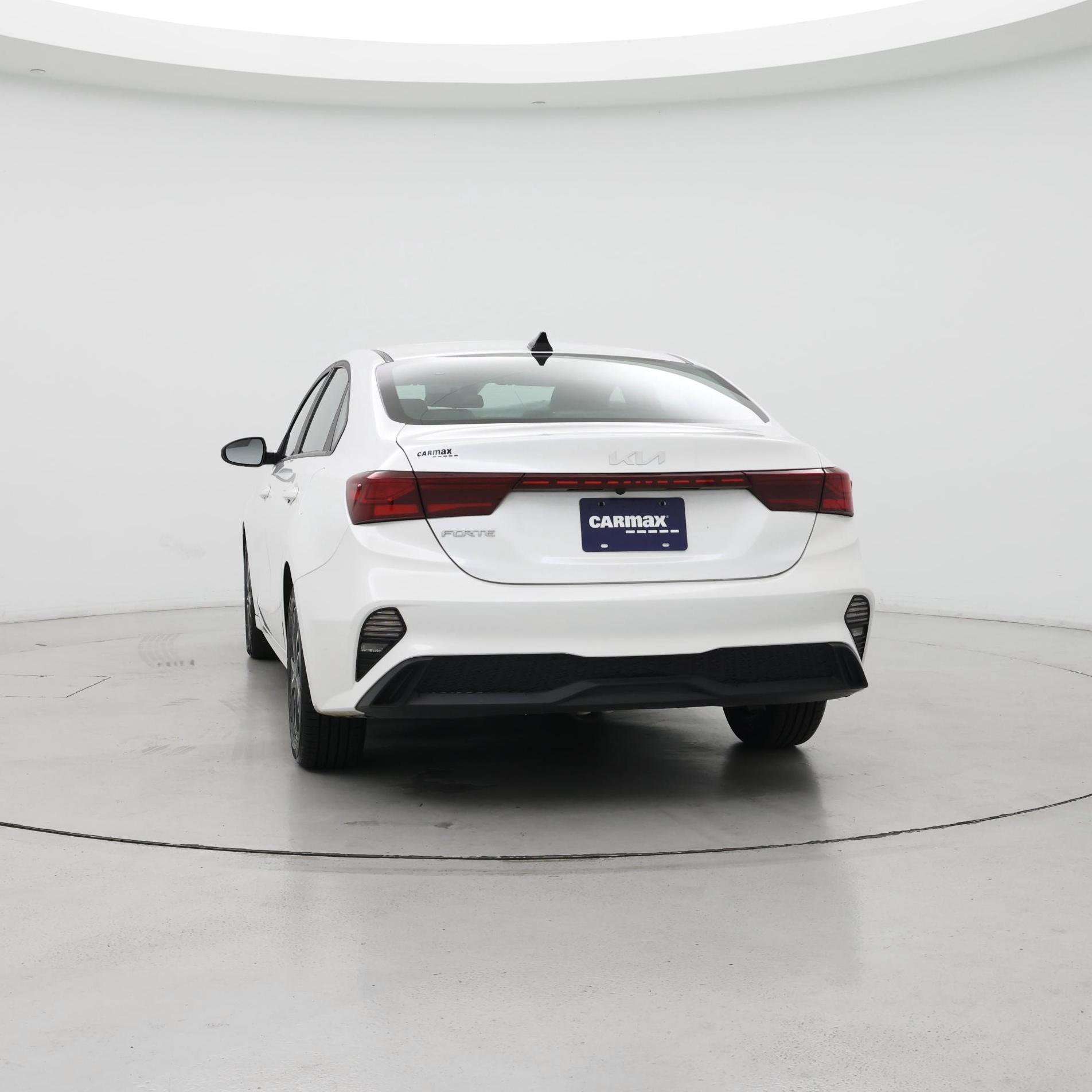 Thumbnail: 2024 Kia Forte - 6