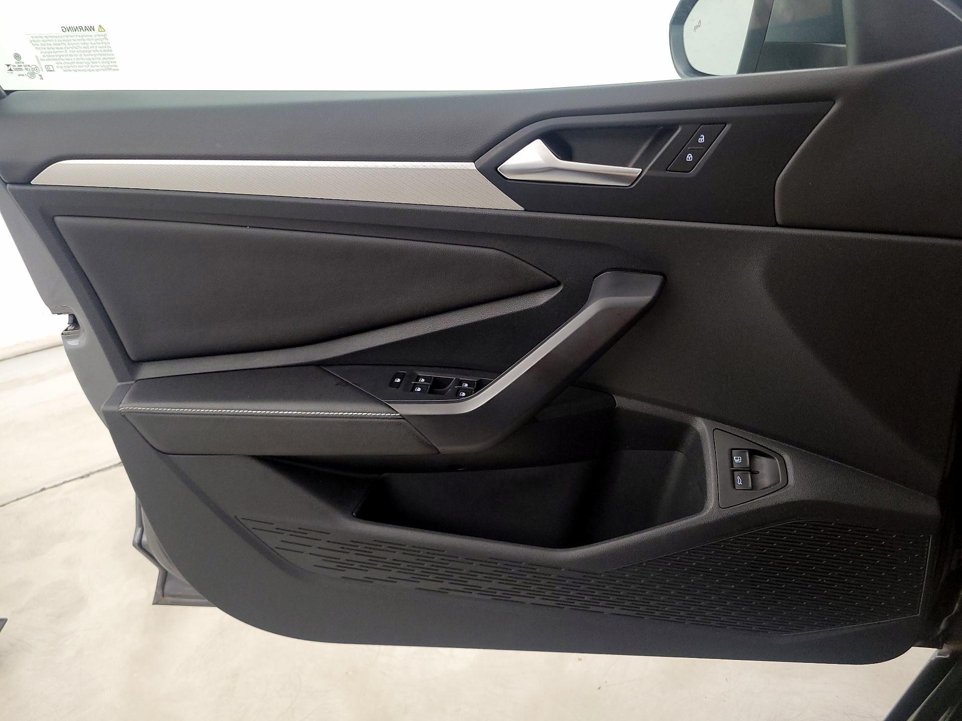 Thumbnail: 2024 Volkswagen Jetta - 12