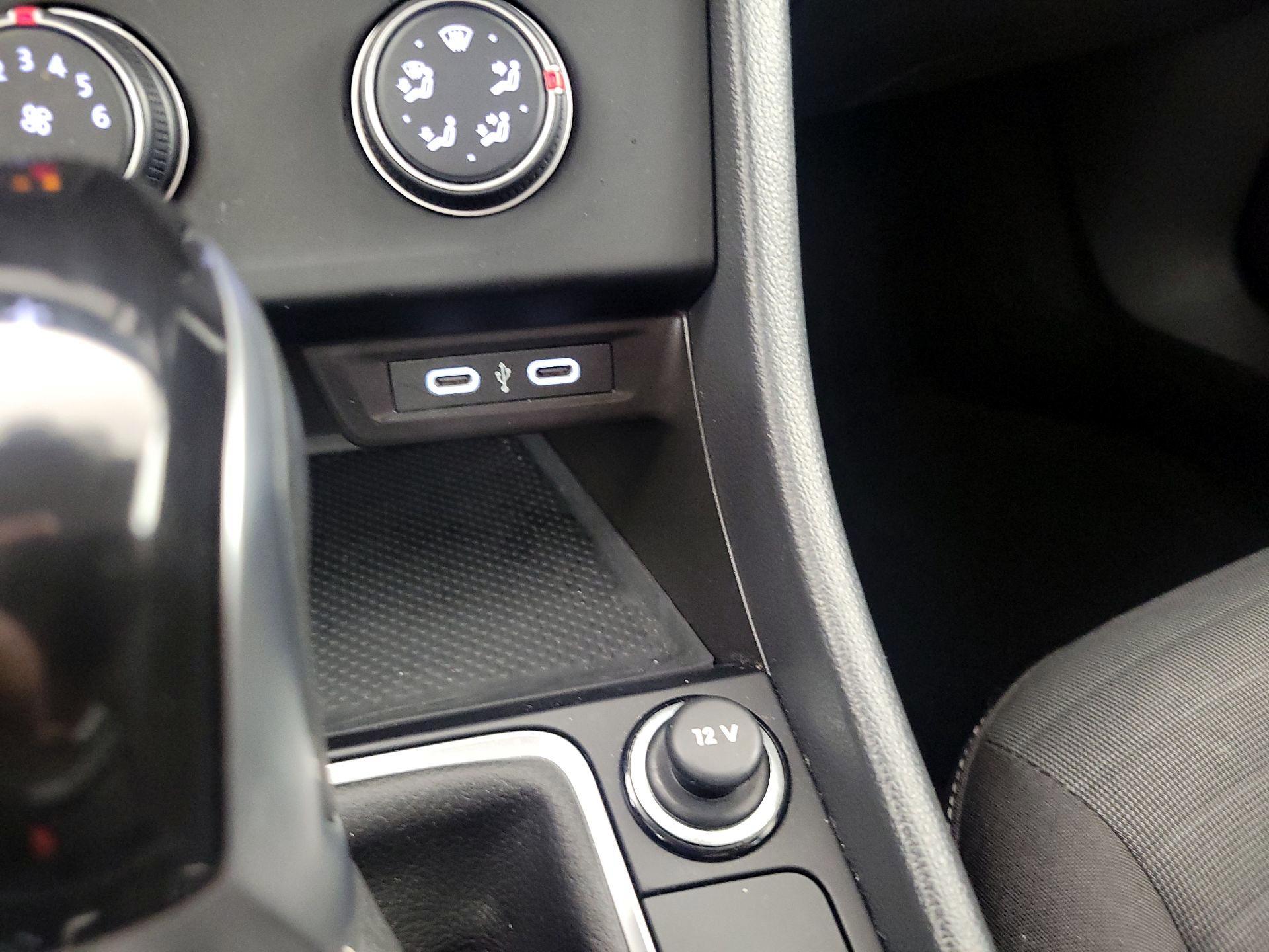 Thumbnail: 2024 Volkswagen Jetta - 18