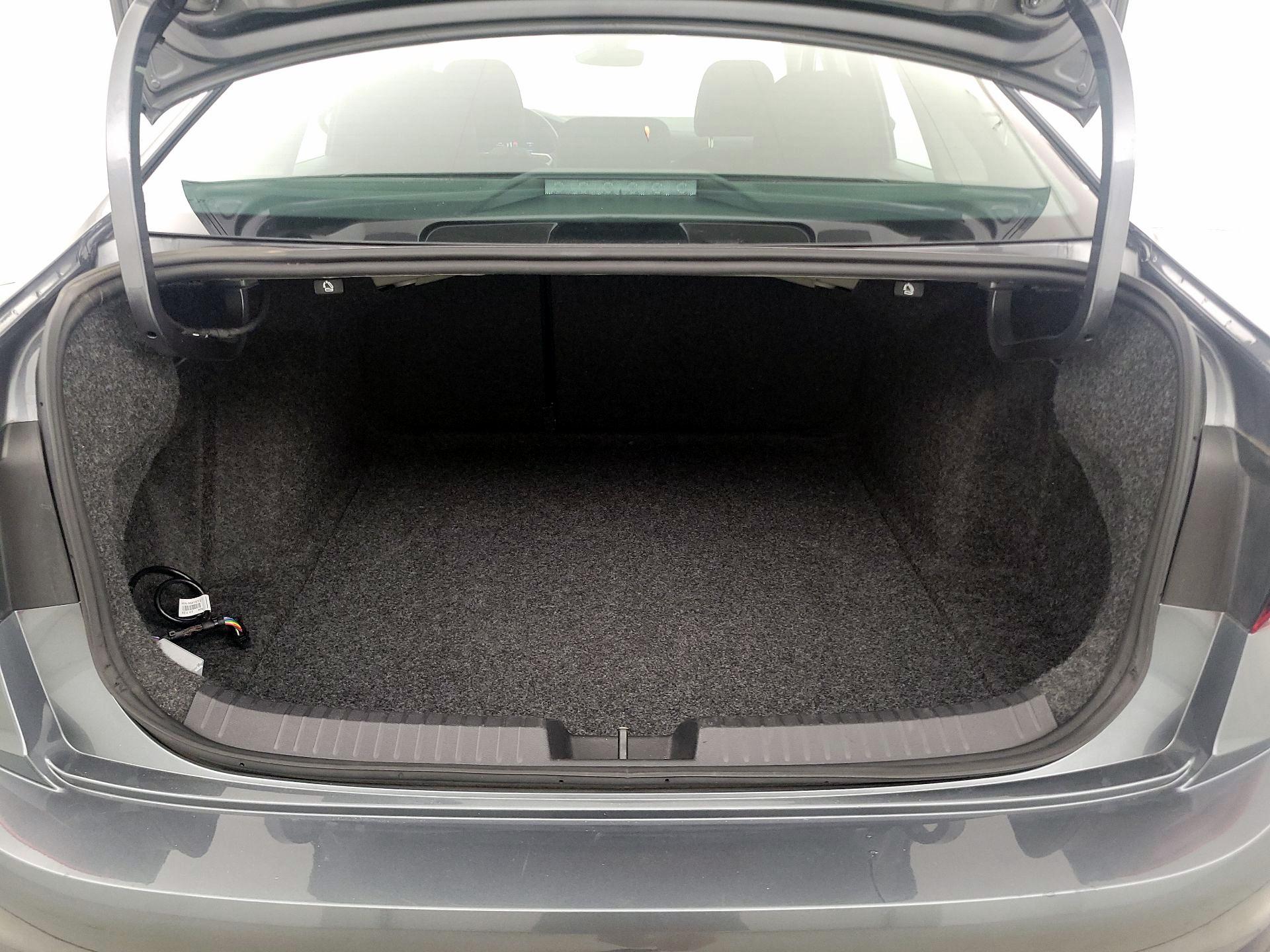 Thumbnail: 2024 Volkswagen Jetta - 20