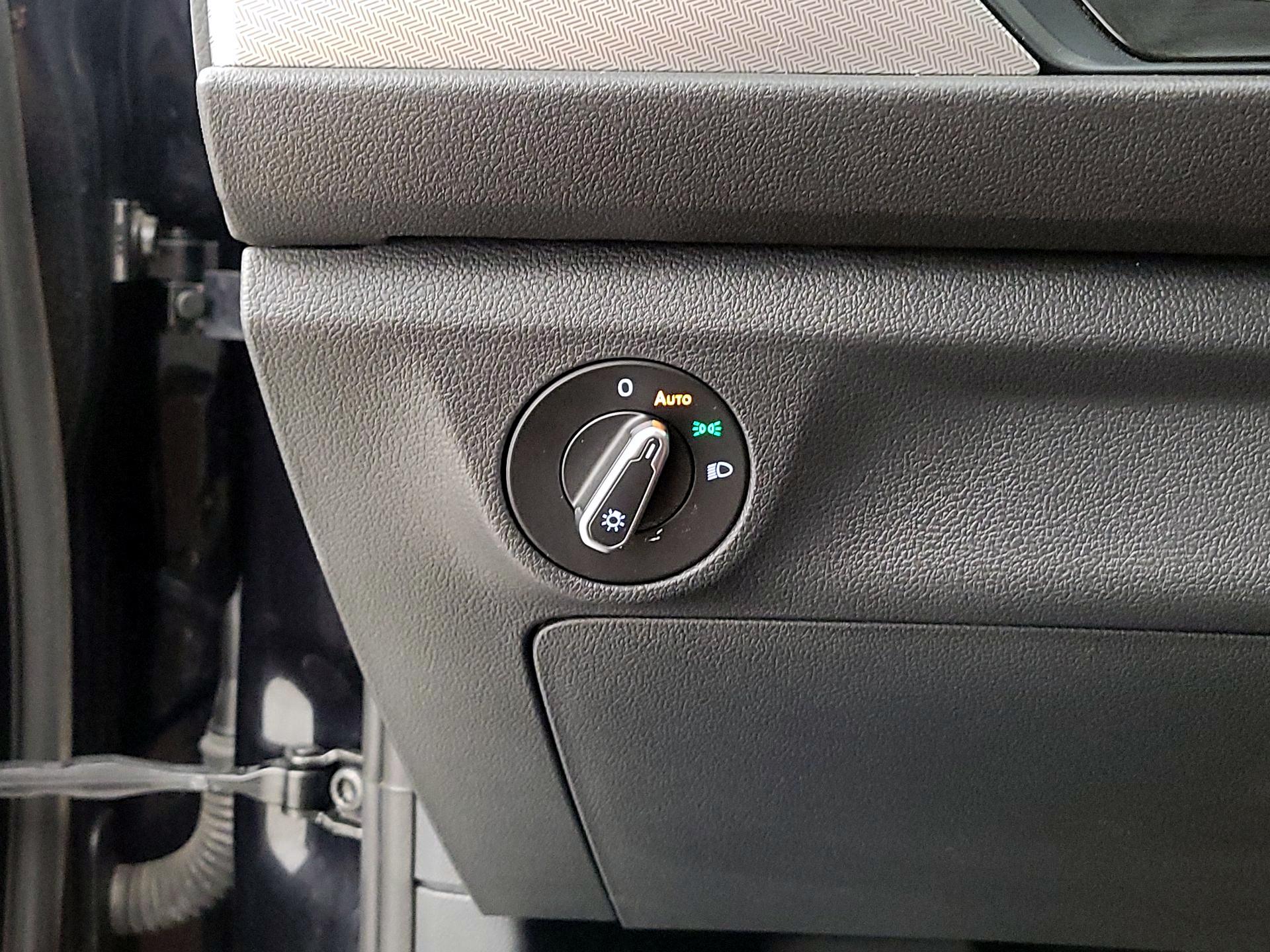 Thumbnail: 2024 Volkswagen Jetta - 13