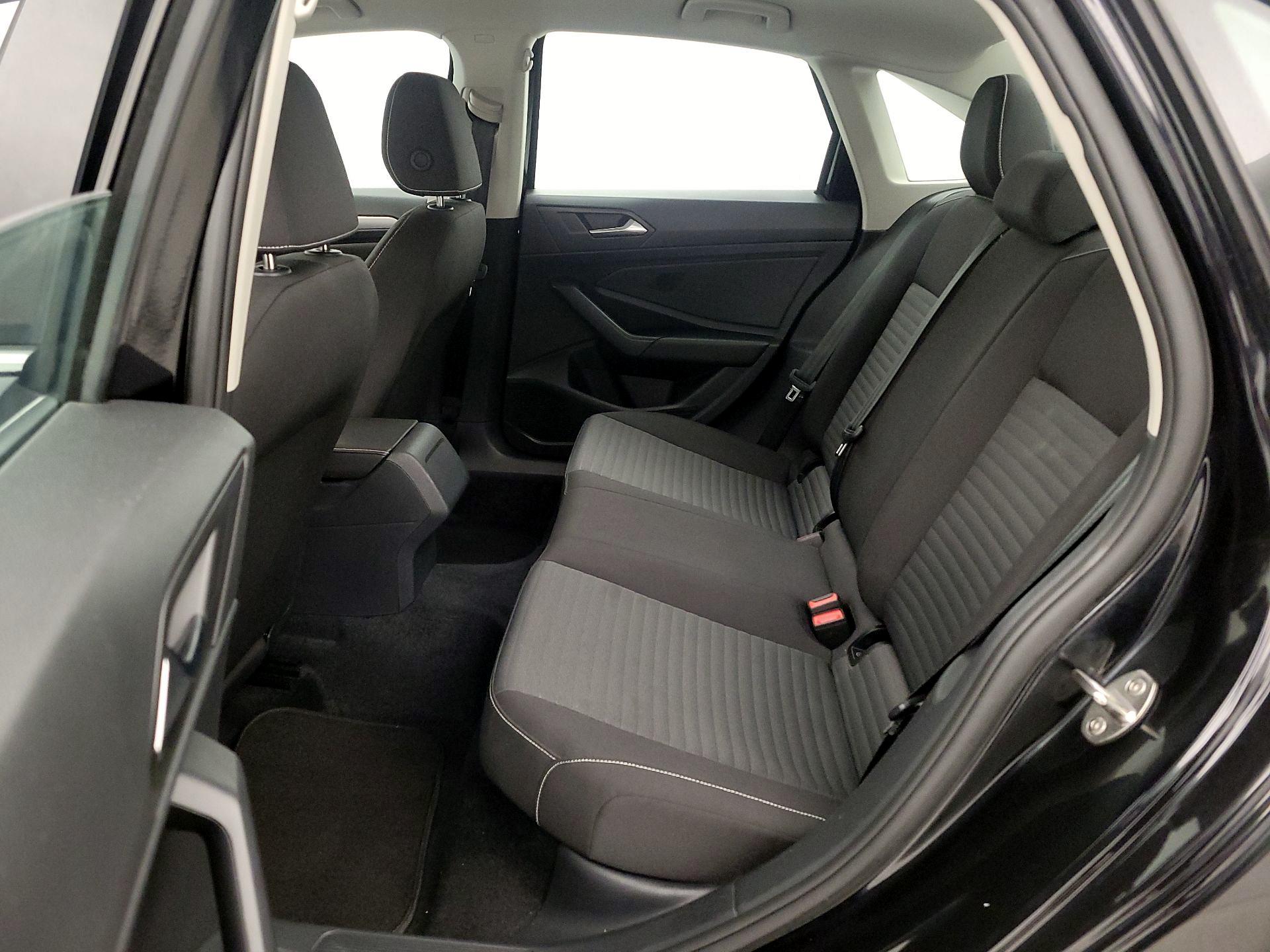 Thumbnail: 2024 Volkswagen Jetta - 19