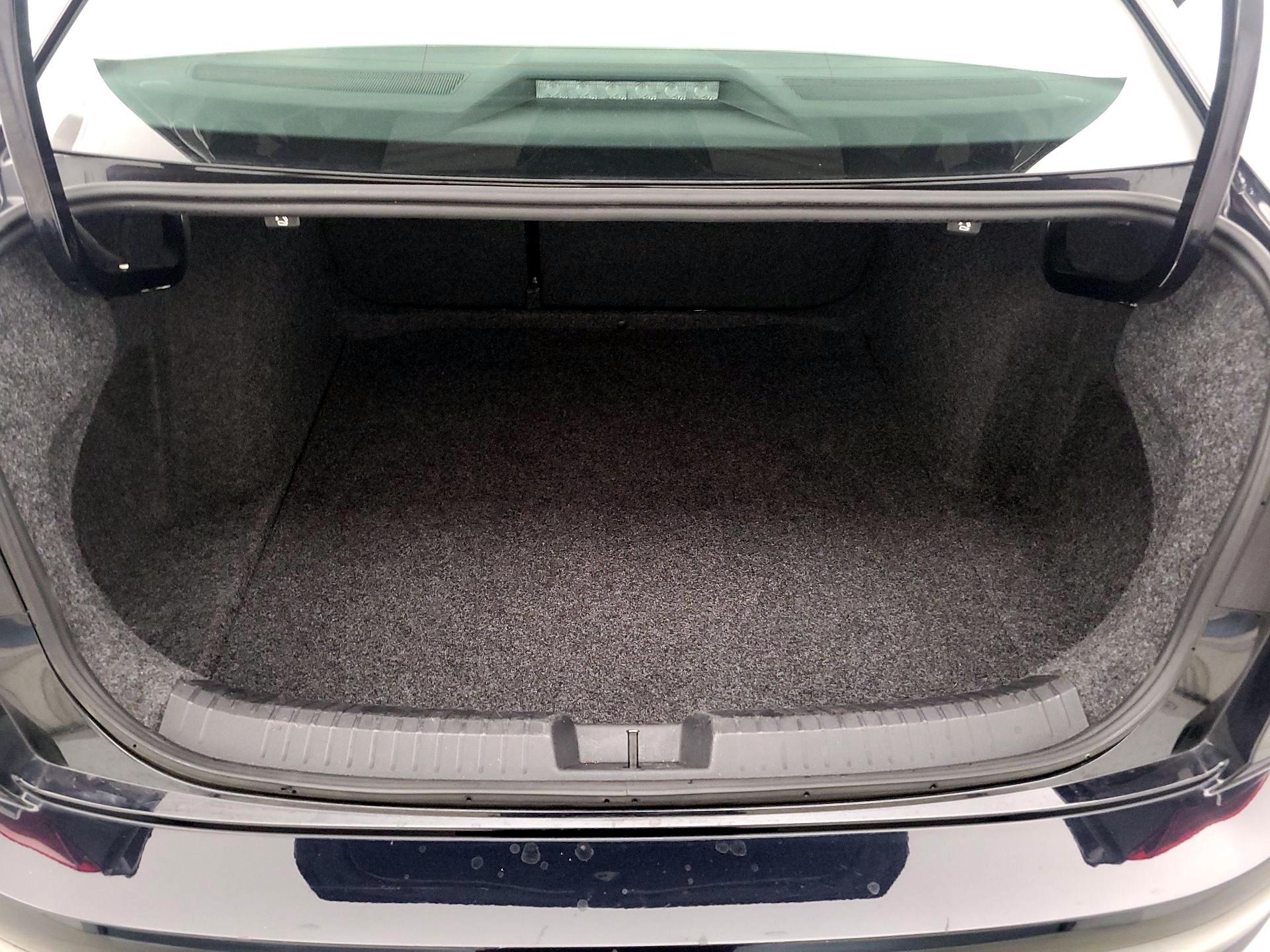 Thumbnail: 2024 Volkswagen Jetta - 20