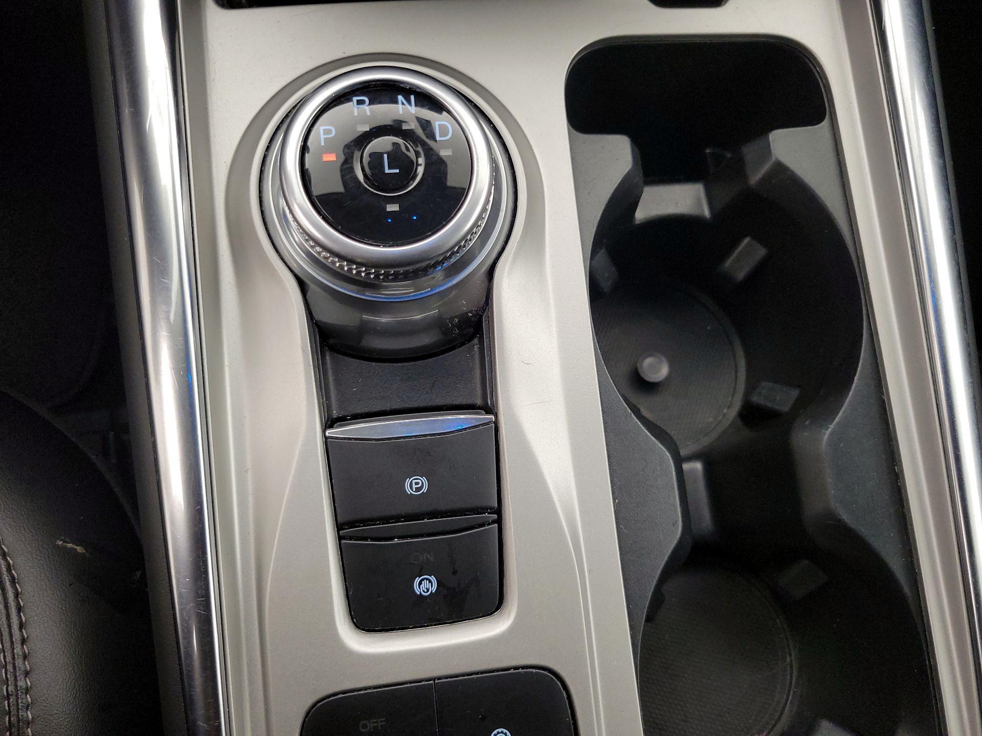 Thumbnail: 2023 Ford Explorer - 17