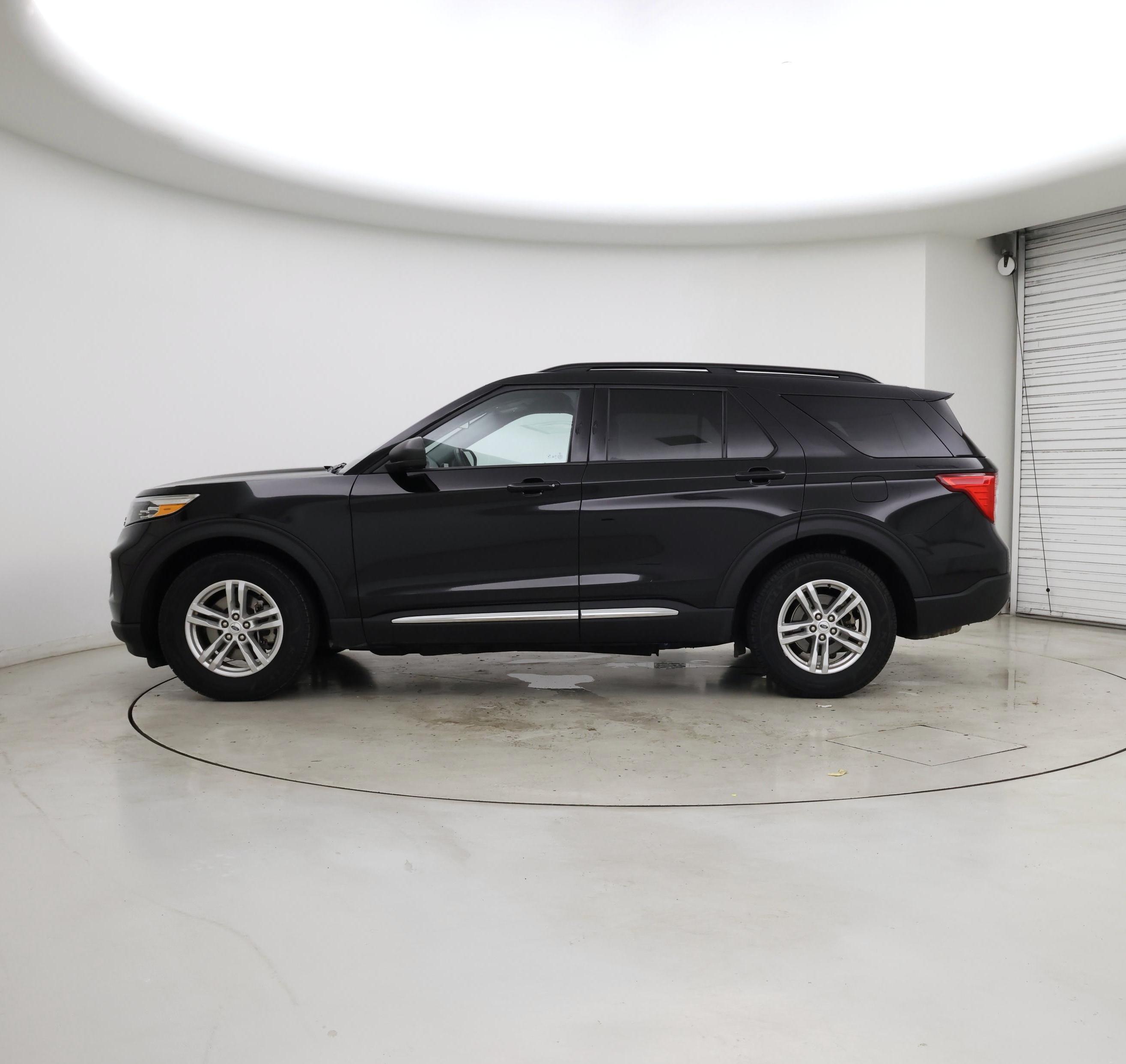 Thumbnail: 2023 Ford Explorer - 3