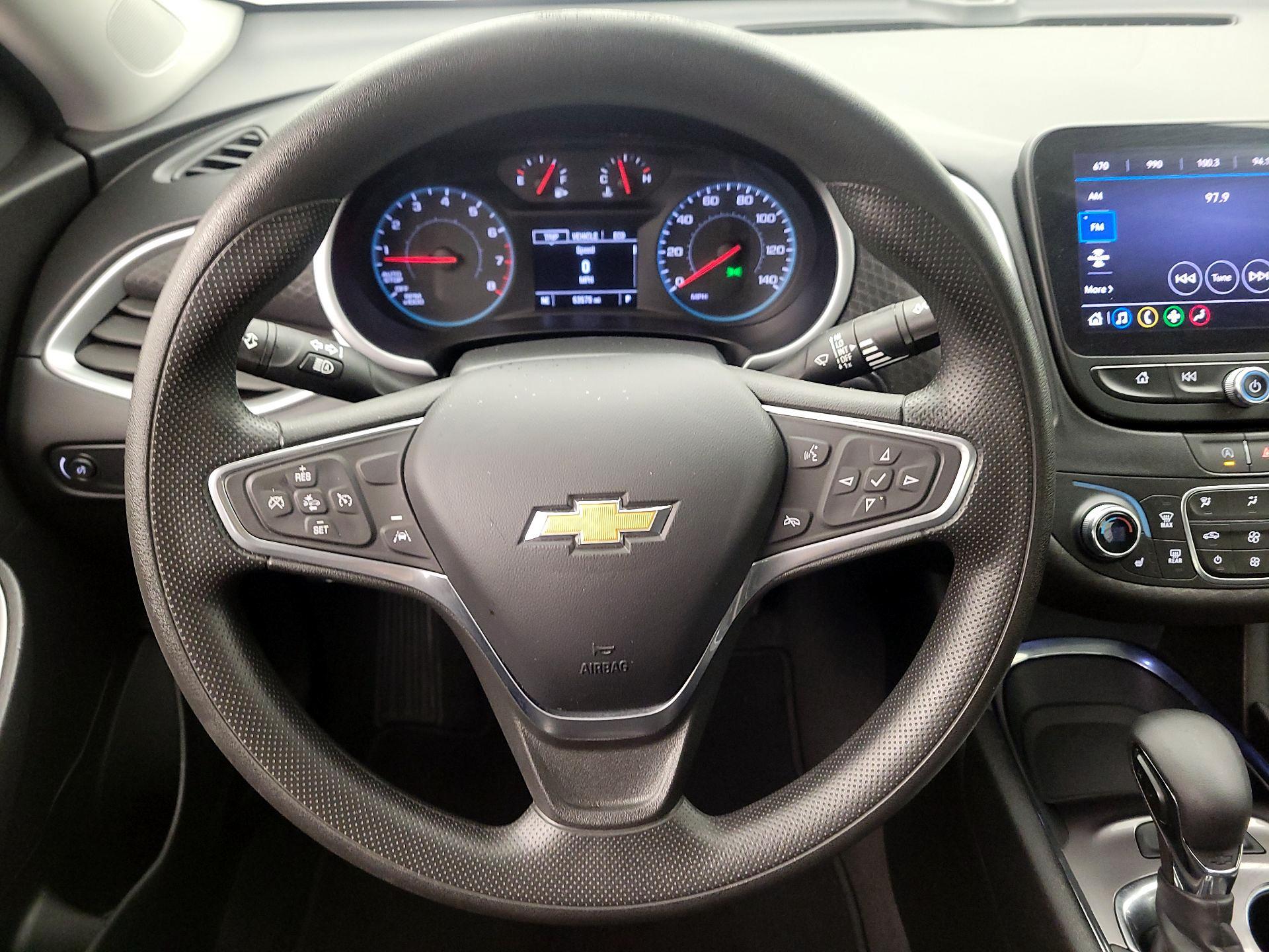 Thumbnail: 2023 Chevrolet Malibu - 10