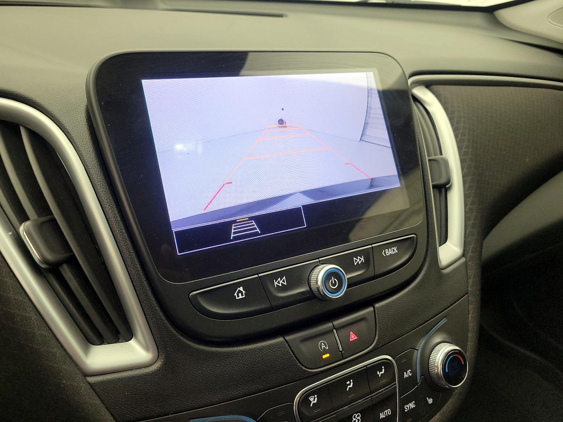 Thumbnail: 2023 Chevrolet Malibu - 14