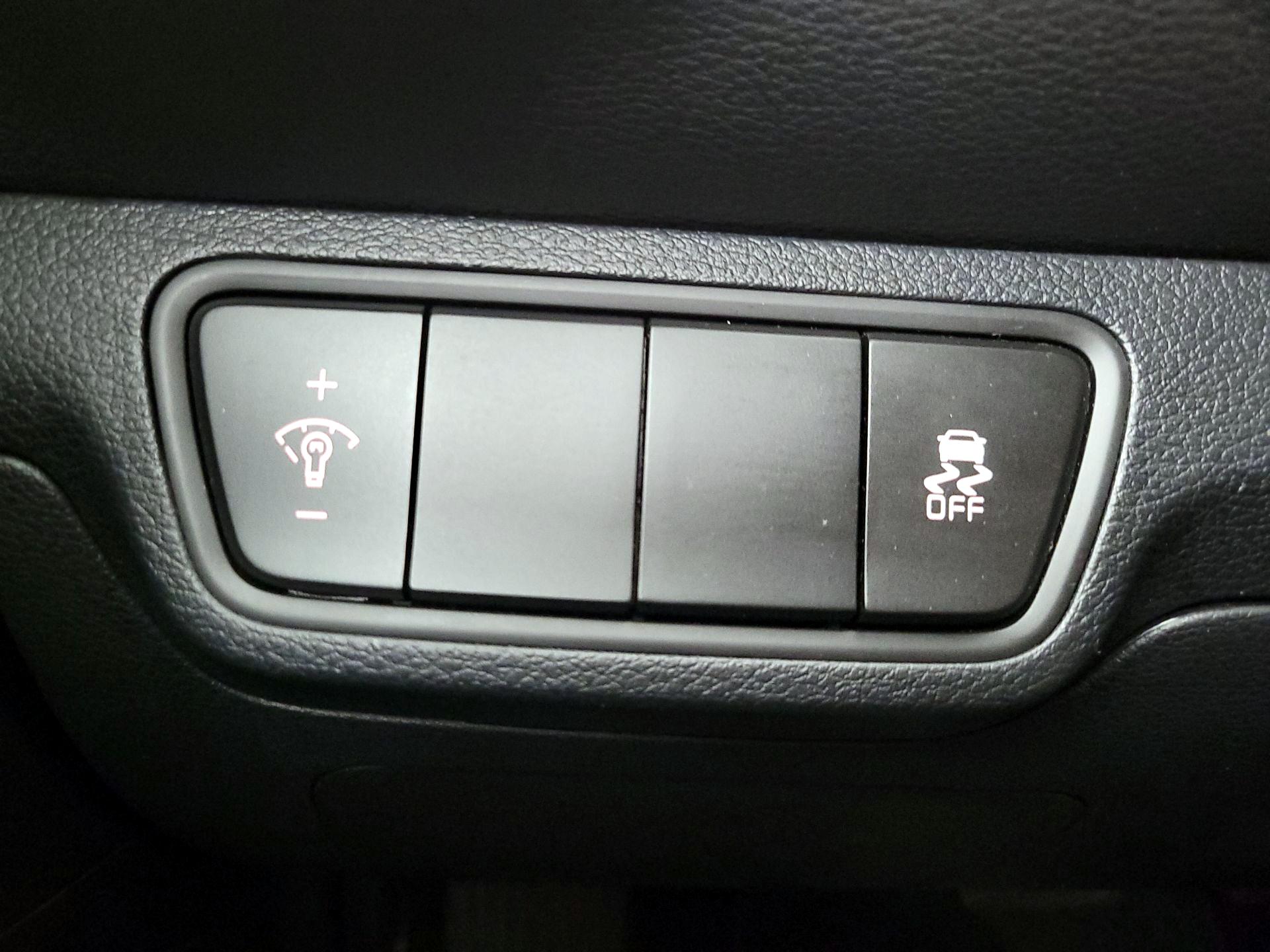 Thumbnail: 2024 Kia Forte - 13