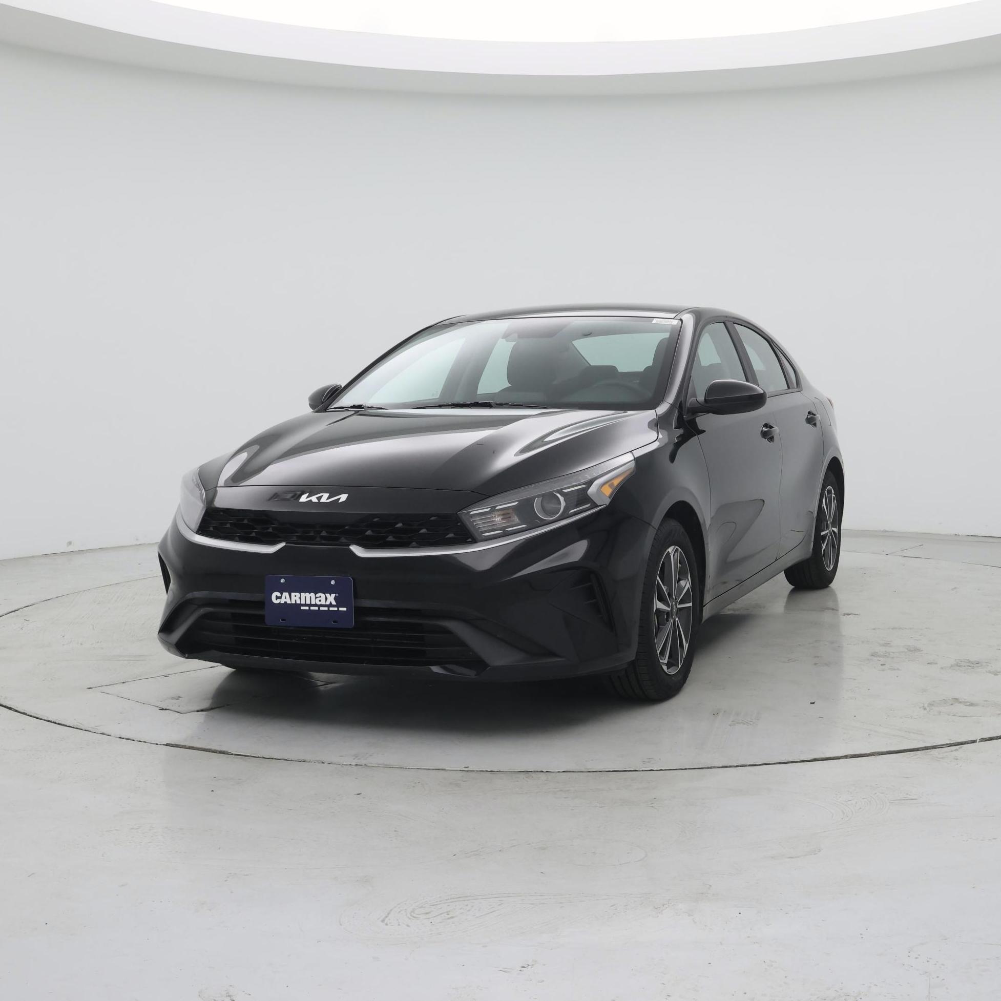 Thumbnail: 2024 Kia Forte - 4